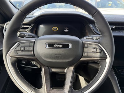 2026 Jeep Grand Cherokee Laredo Altitude