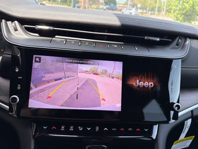 2026 Jeep Grand Cherokee Laredo Altitude