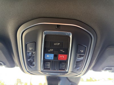 2027 Jeep Grand Cherokee Laredo Altitude