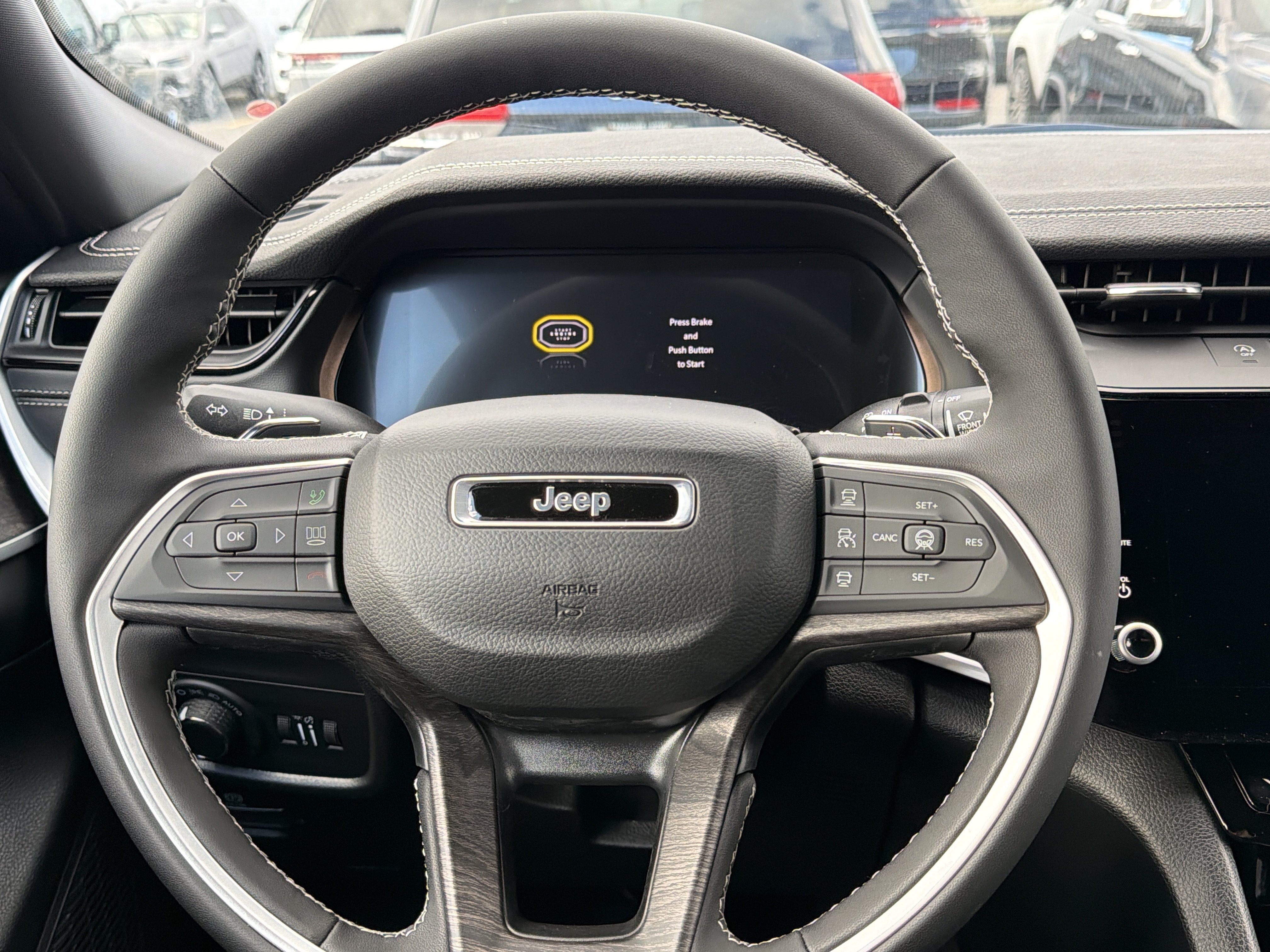 2027 Jeep Grand Cherokee Laredo Altitude