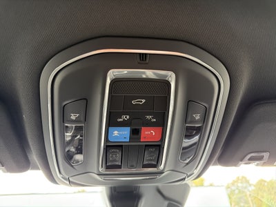 2027 Jeep Grand Cherokee Laredo Altitude