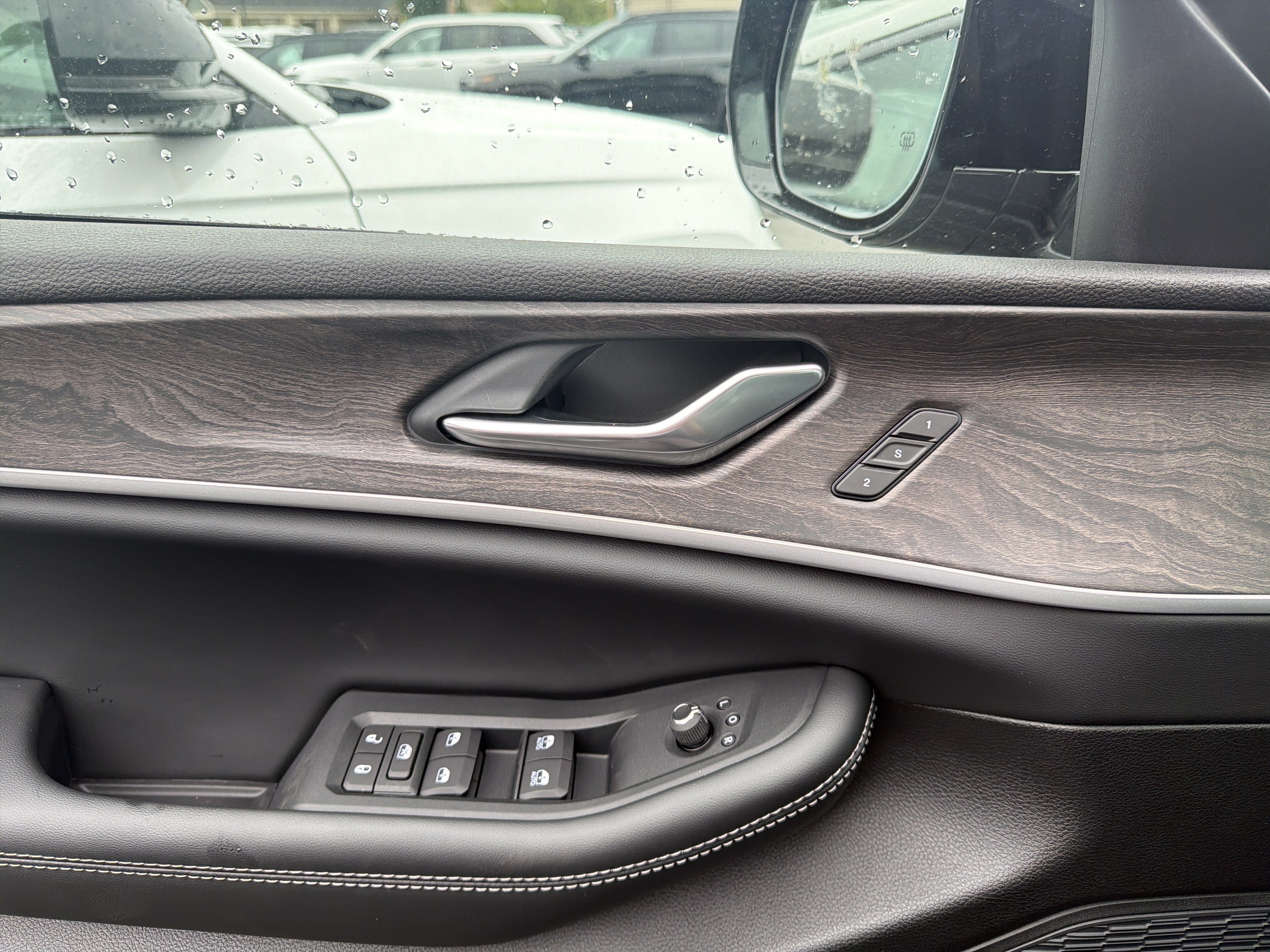 2027 Jeep Grand Cherokee Limited