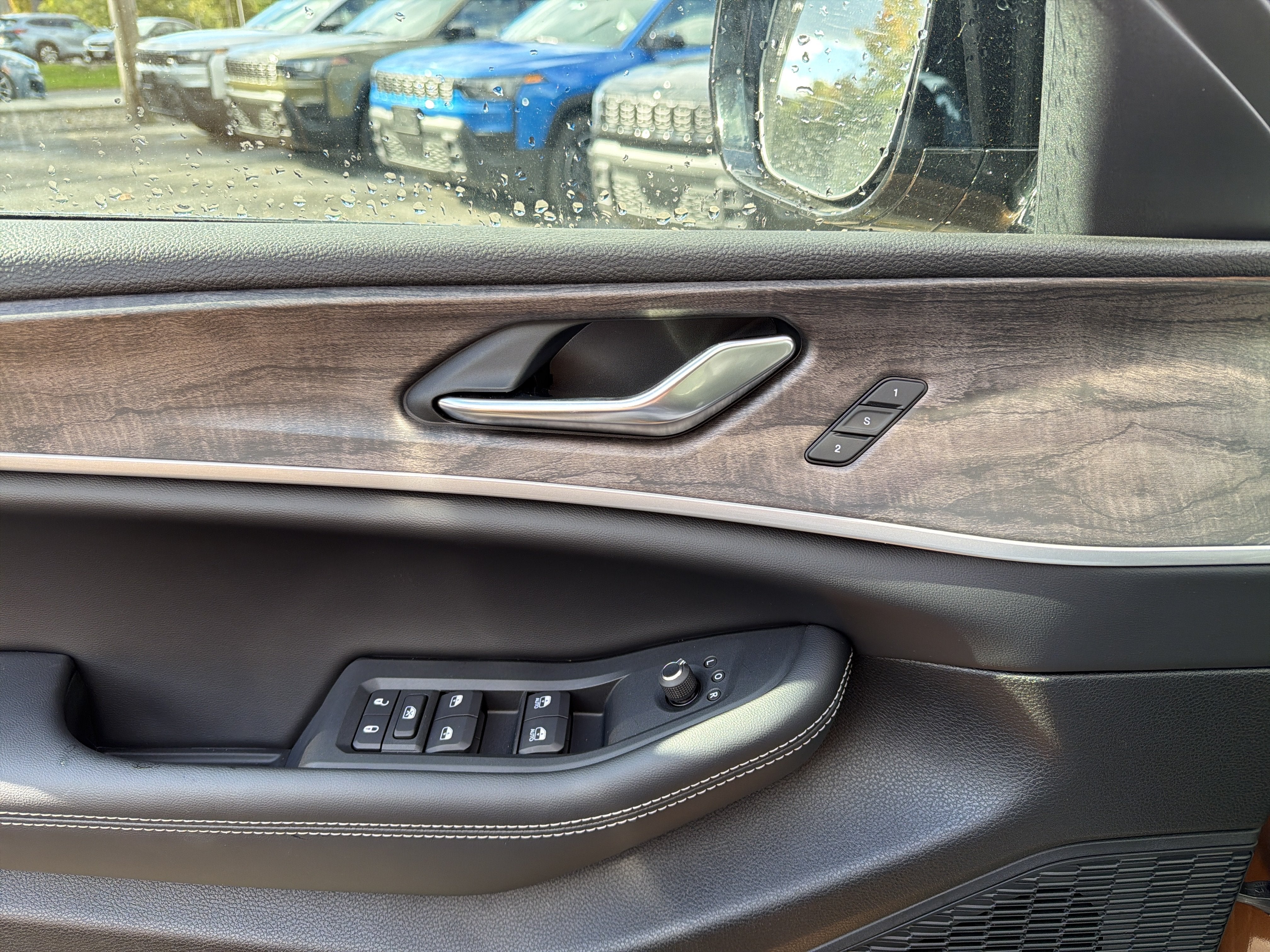 2027 Jeep Grand Cherokee Limited