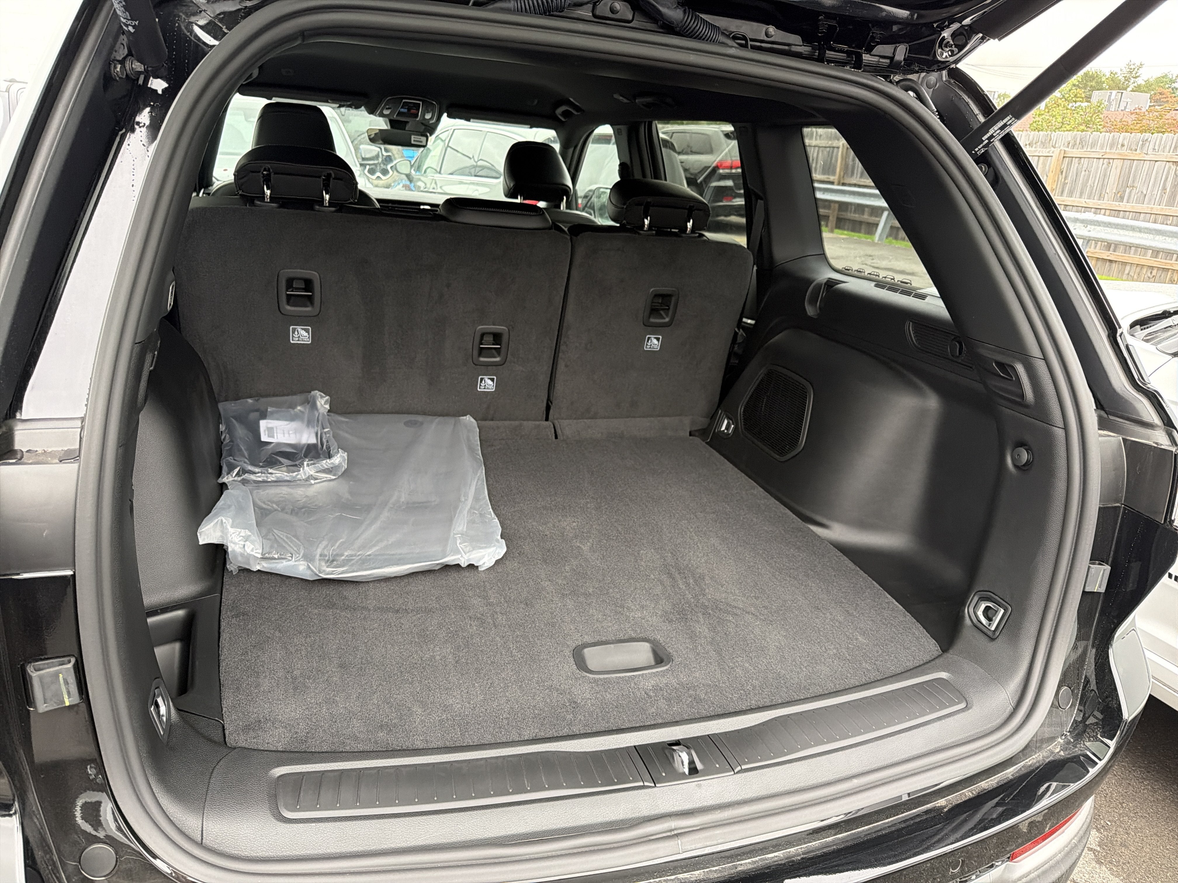 2027 Jeep Grand Cherokee Limited Reserve