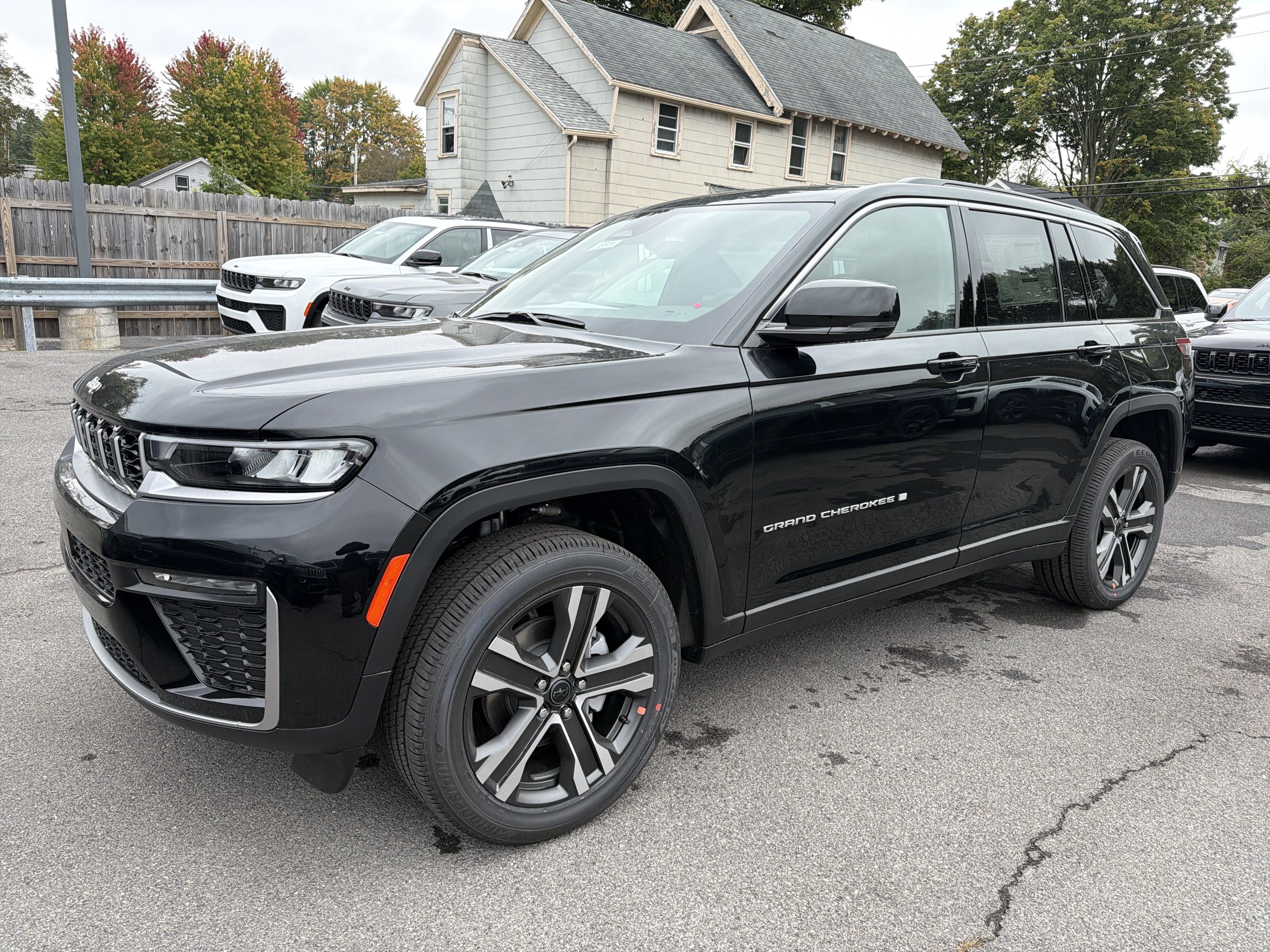 2027 Jeep Grand Cherokee Limited Reserve