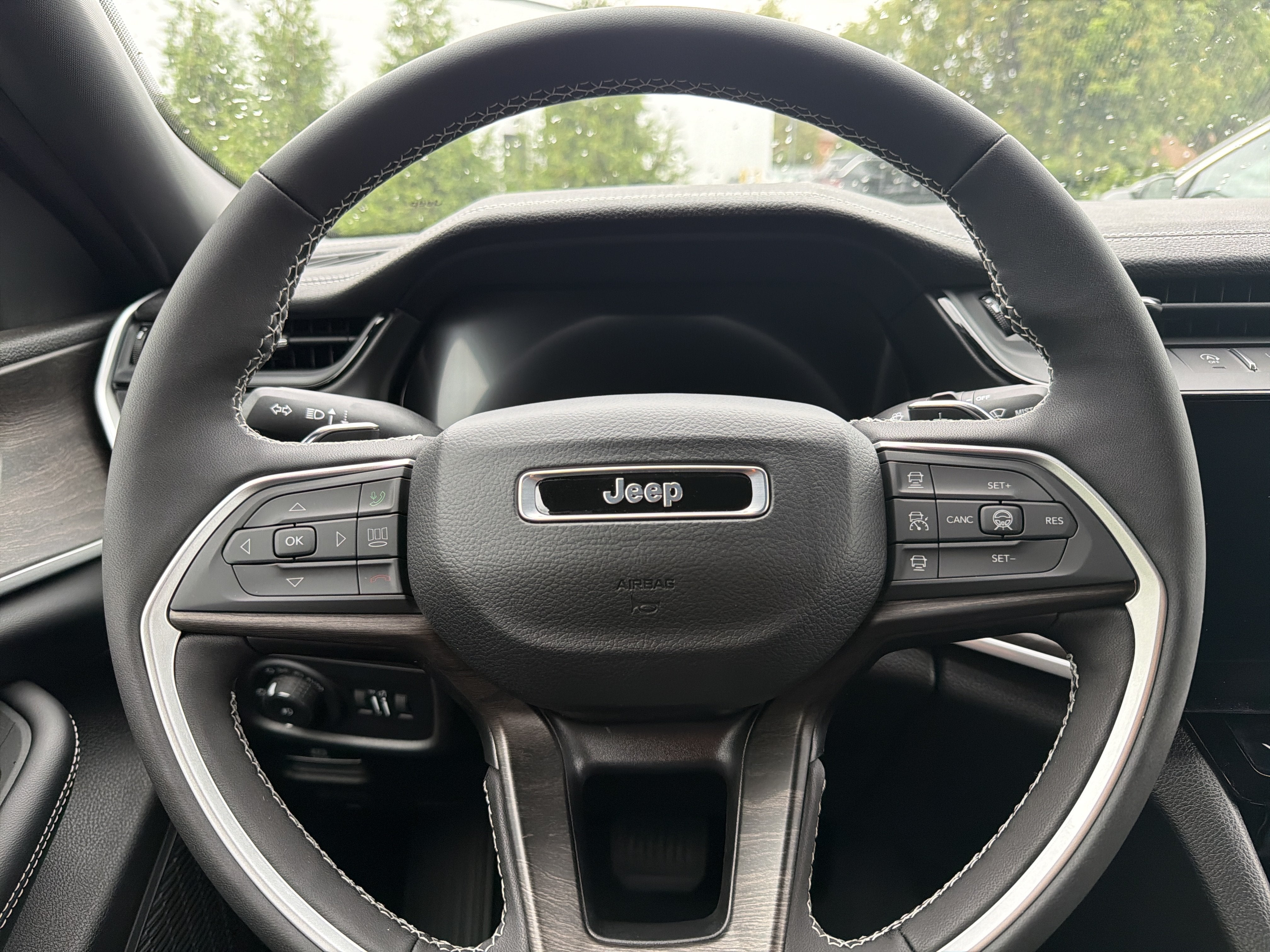 2027 Jeep Grand Cherokee Limited