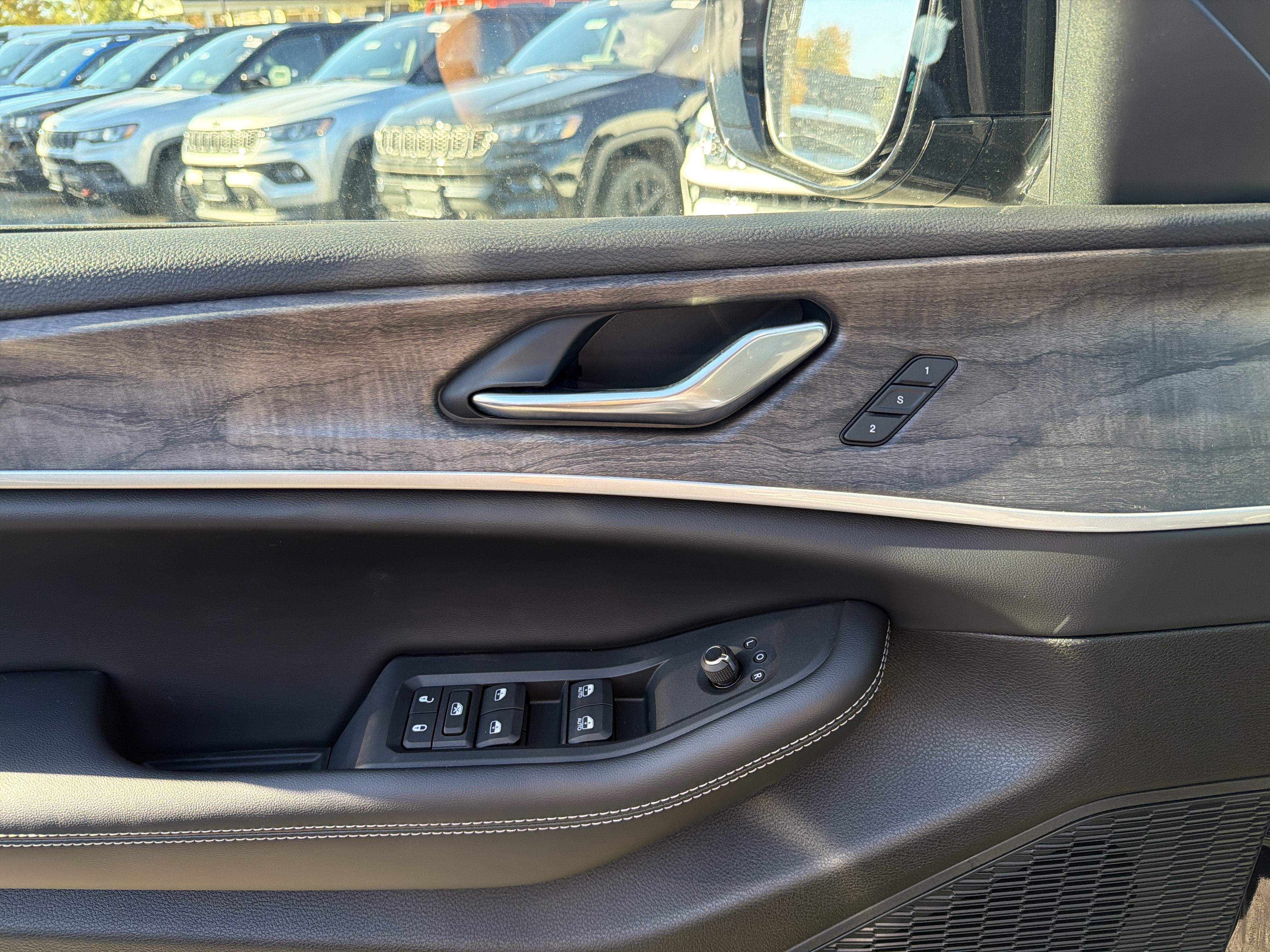2027 Jeep Grand Cherokee Limited