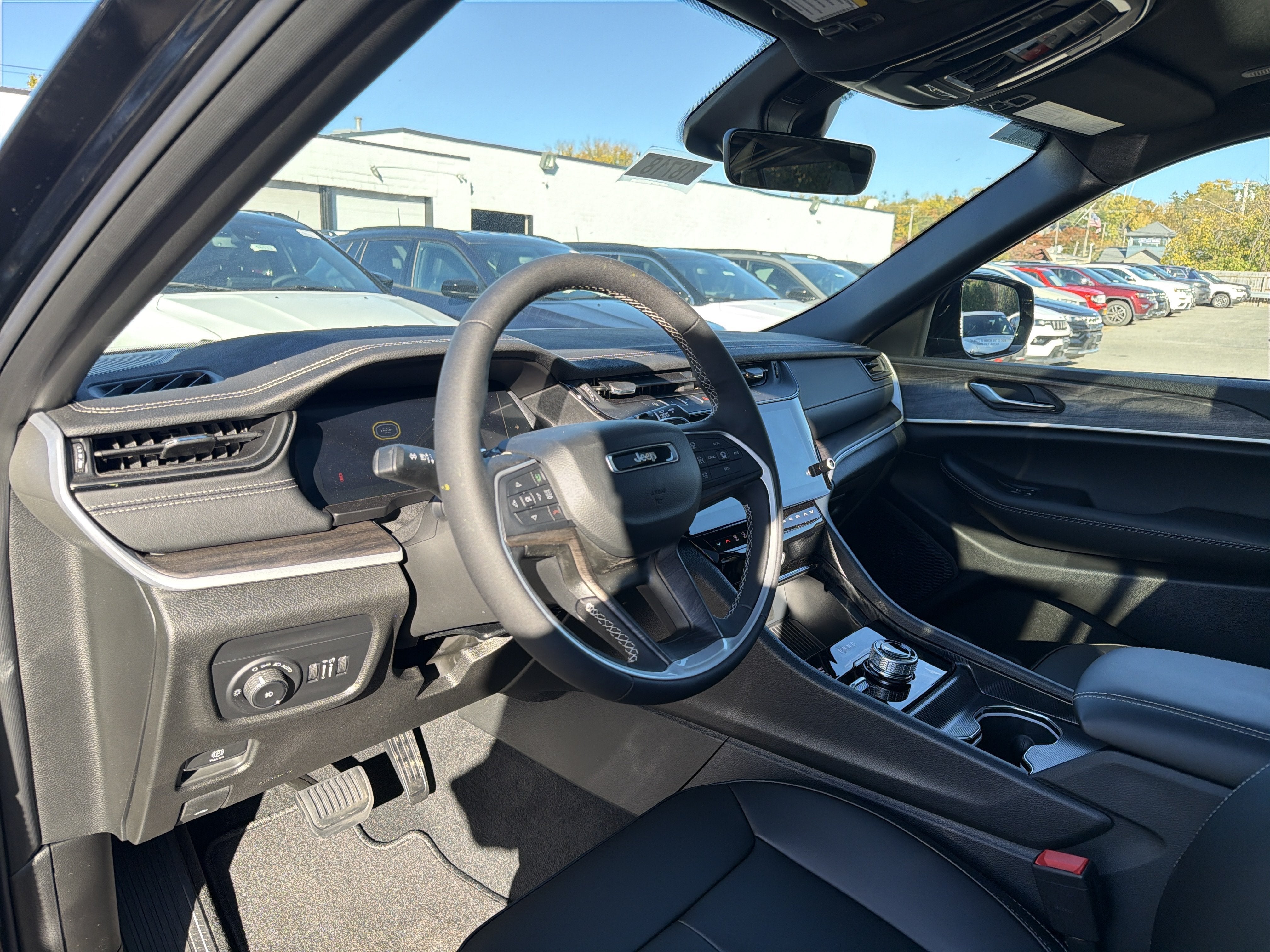 2027 Jeep Grand Cherokee Limited