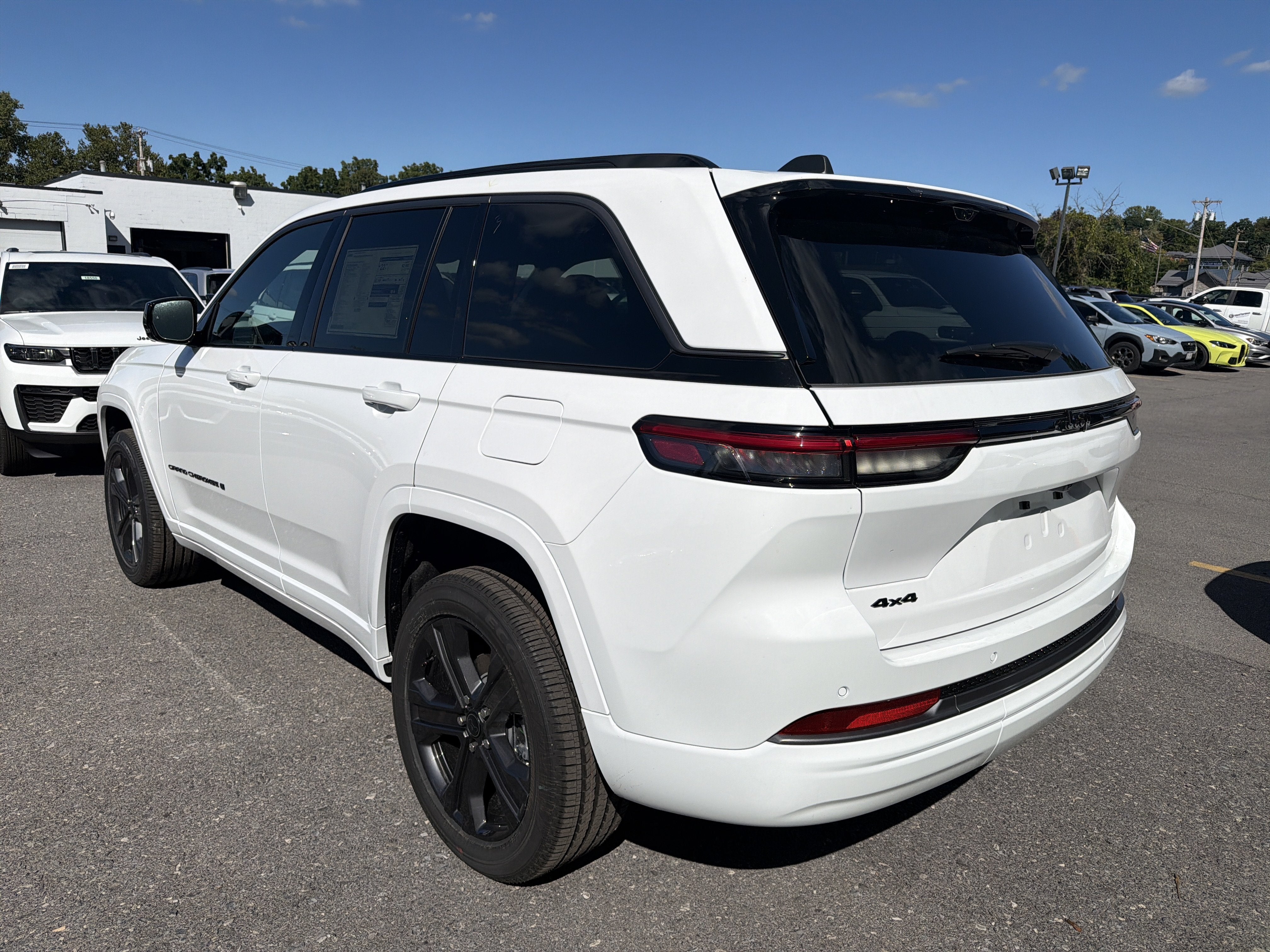 2027 Jeep Grand Cherokee Limited Reserve