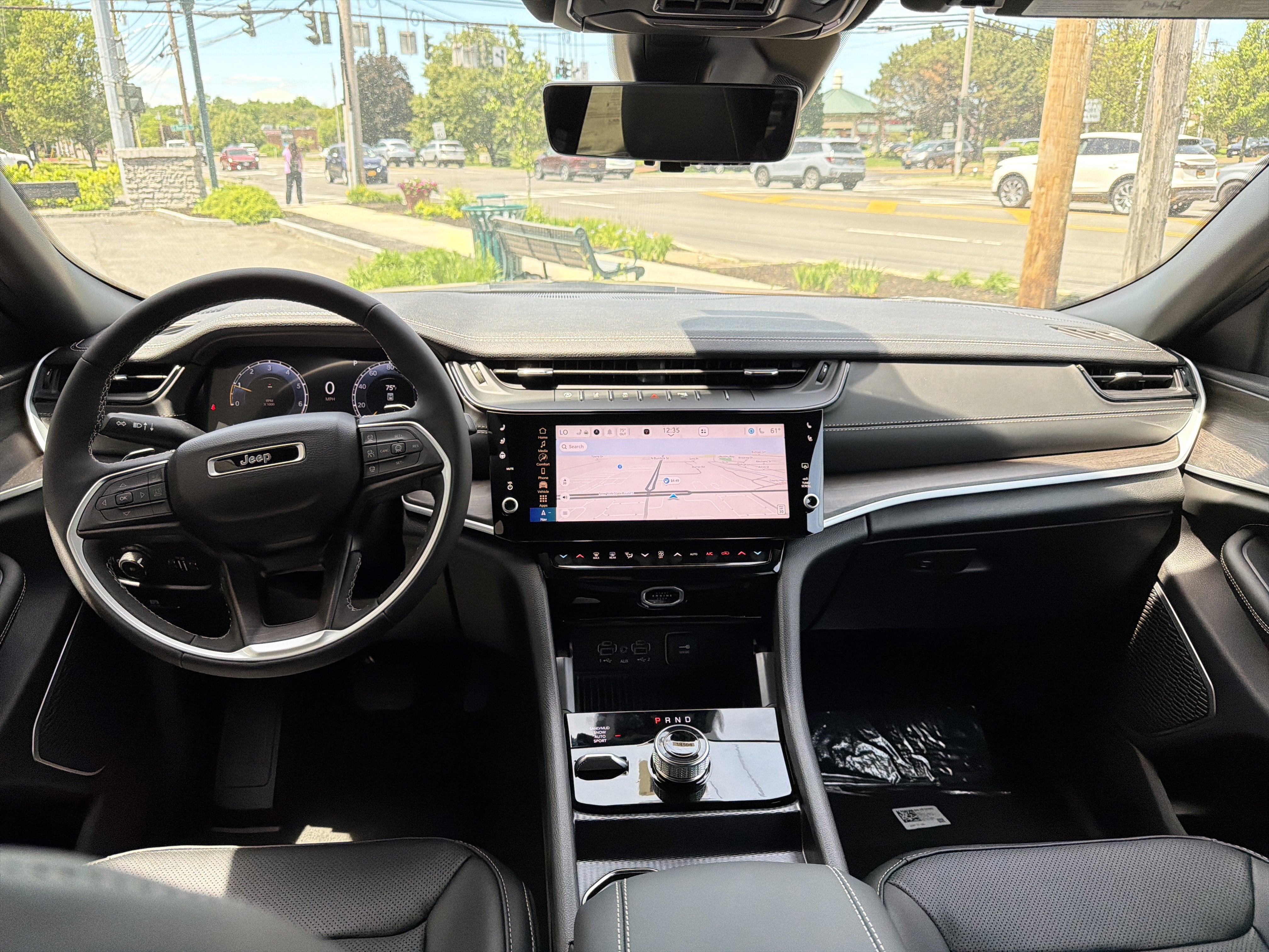 2026 Jeep Grand Cherokee Limited Reserve