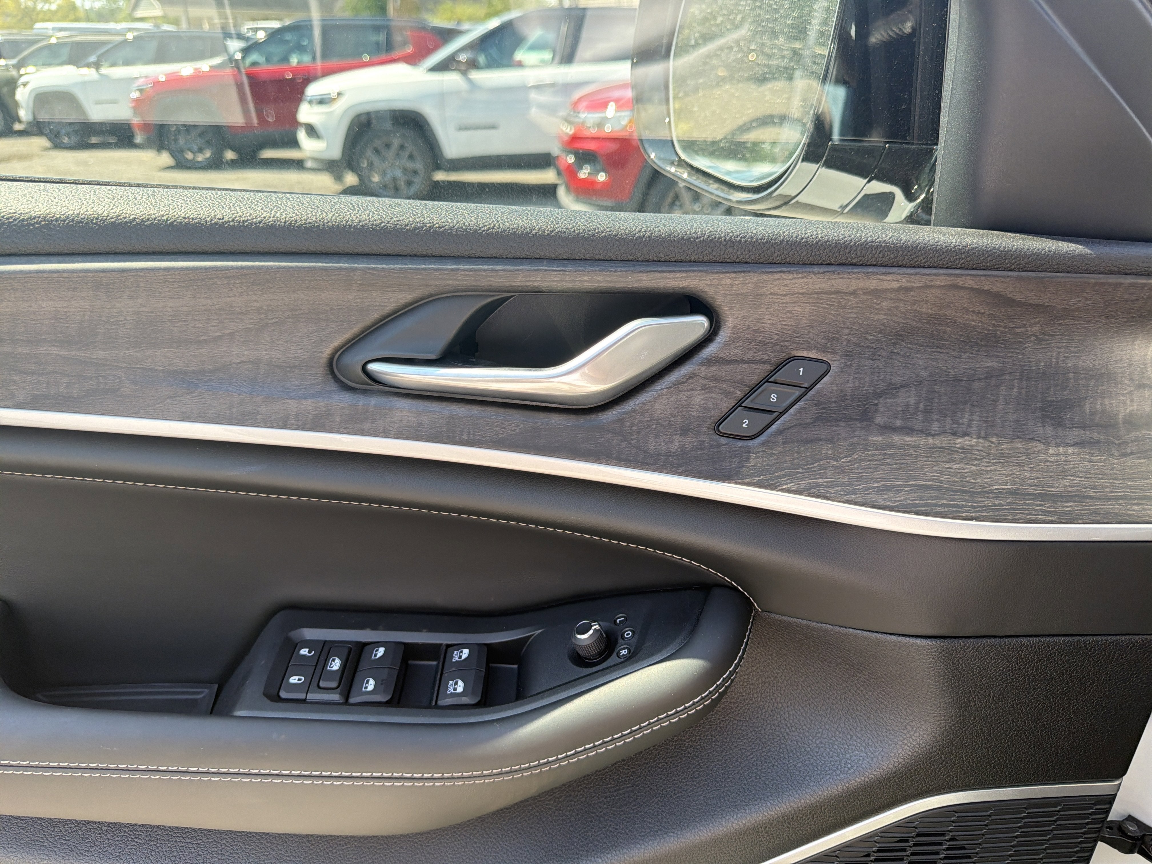 2026 Jeep Grand Cherokee Limited Reserve
