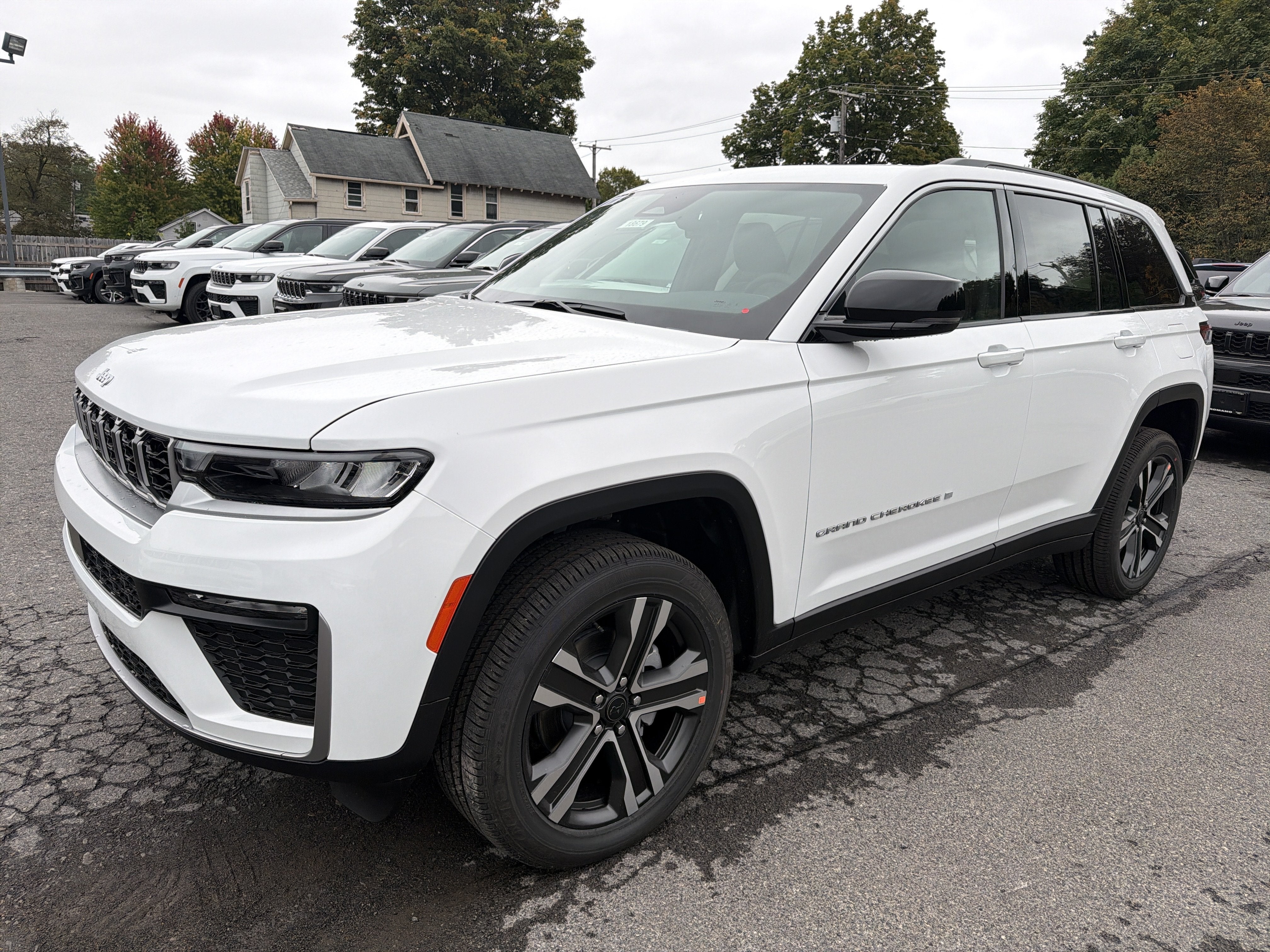 2027 Jeep Grand Cherokee Limited