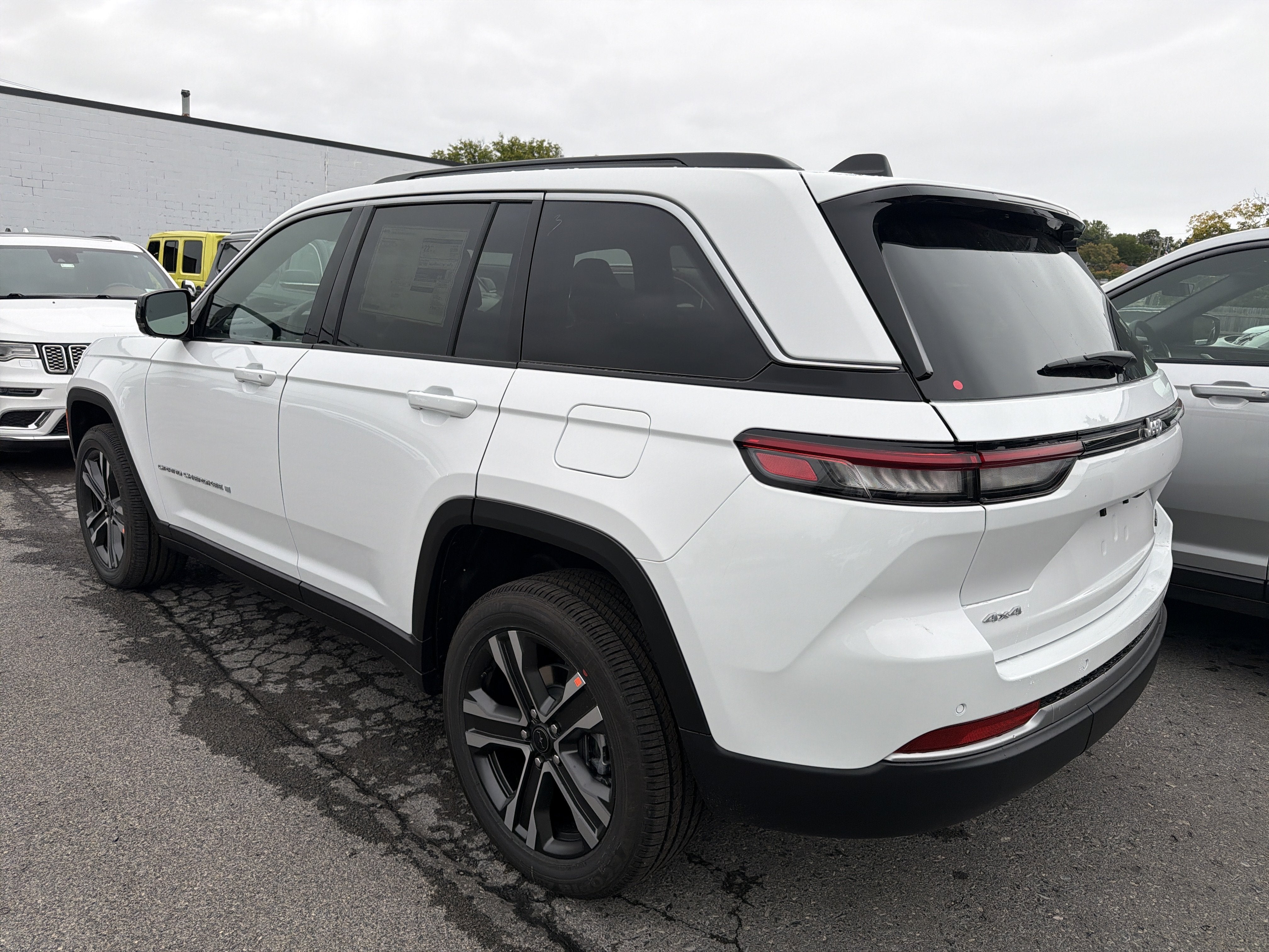 2027 Jeep Grand Cherokee Limited
