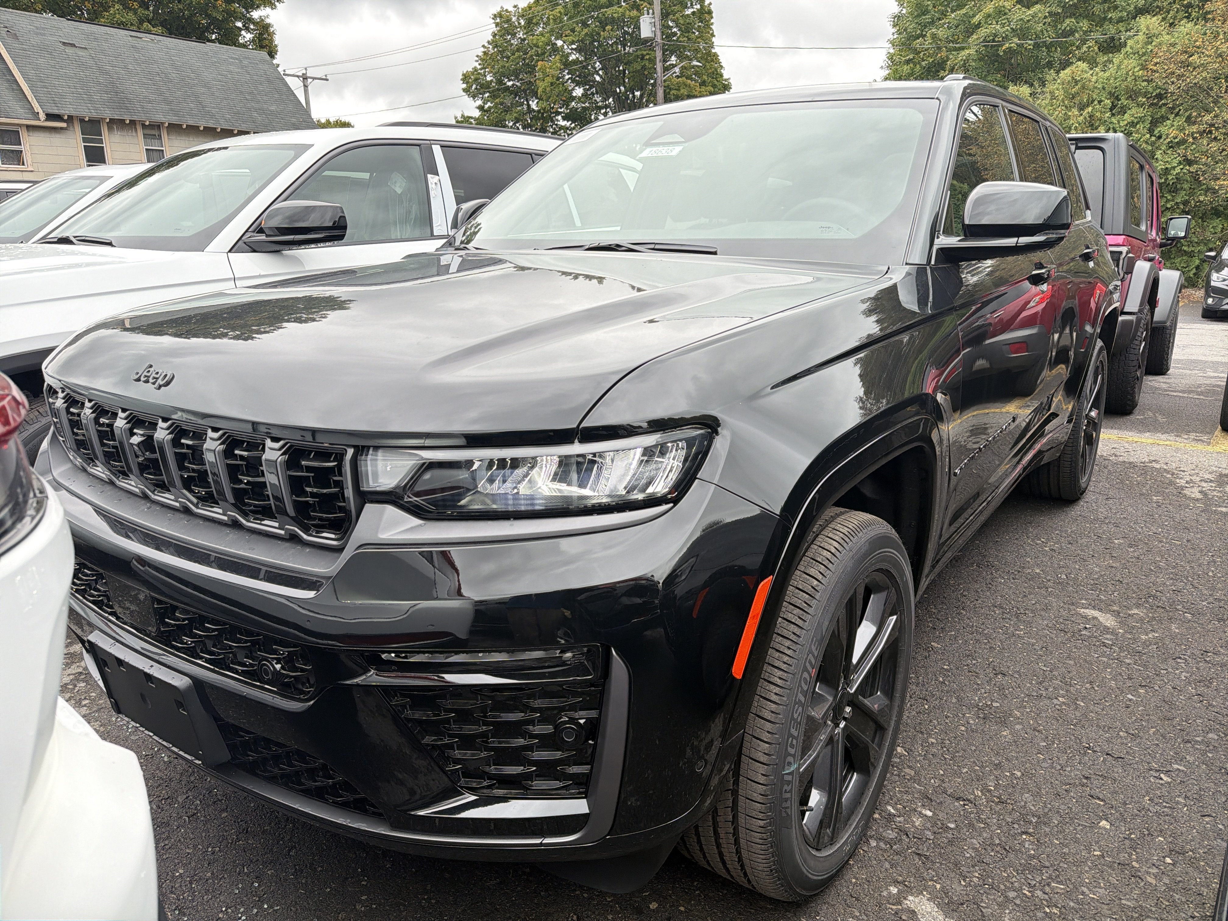 2027 Jeep Grand Cherokee Limited Reserve