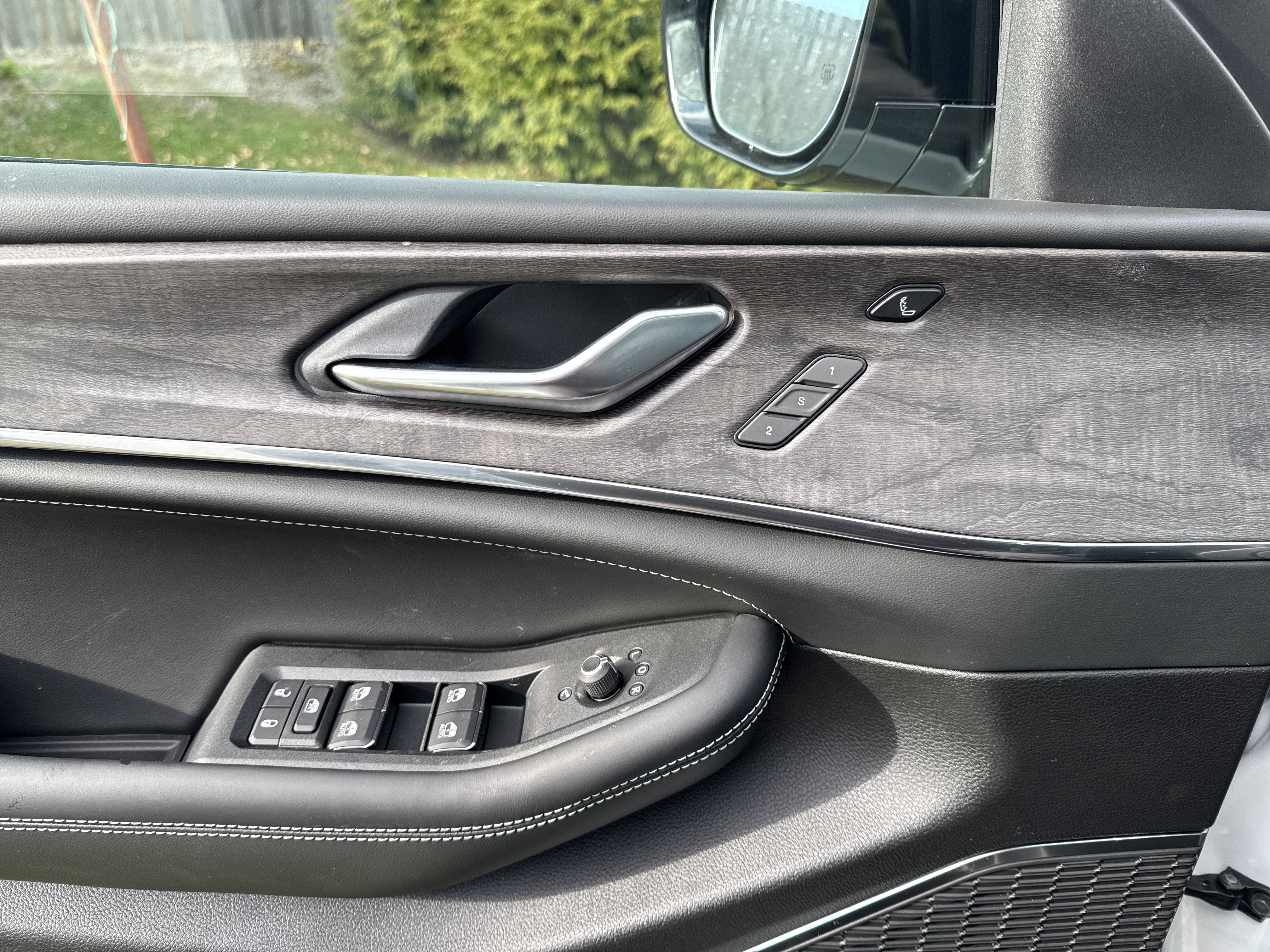 2025 Jeep Grand Cherokee Overland