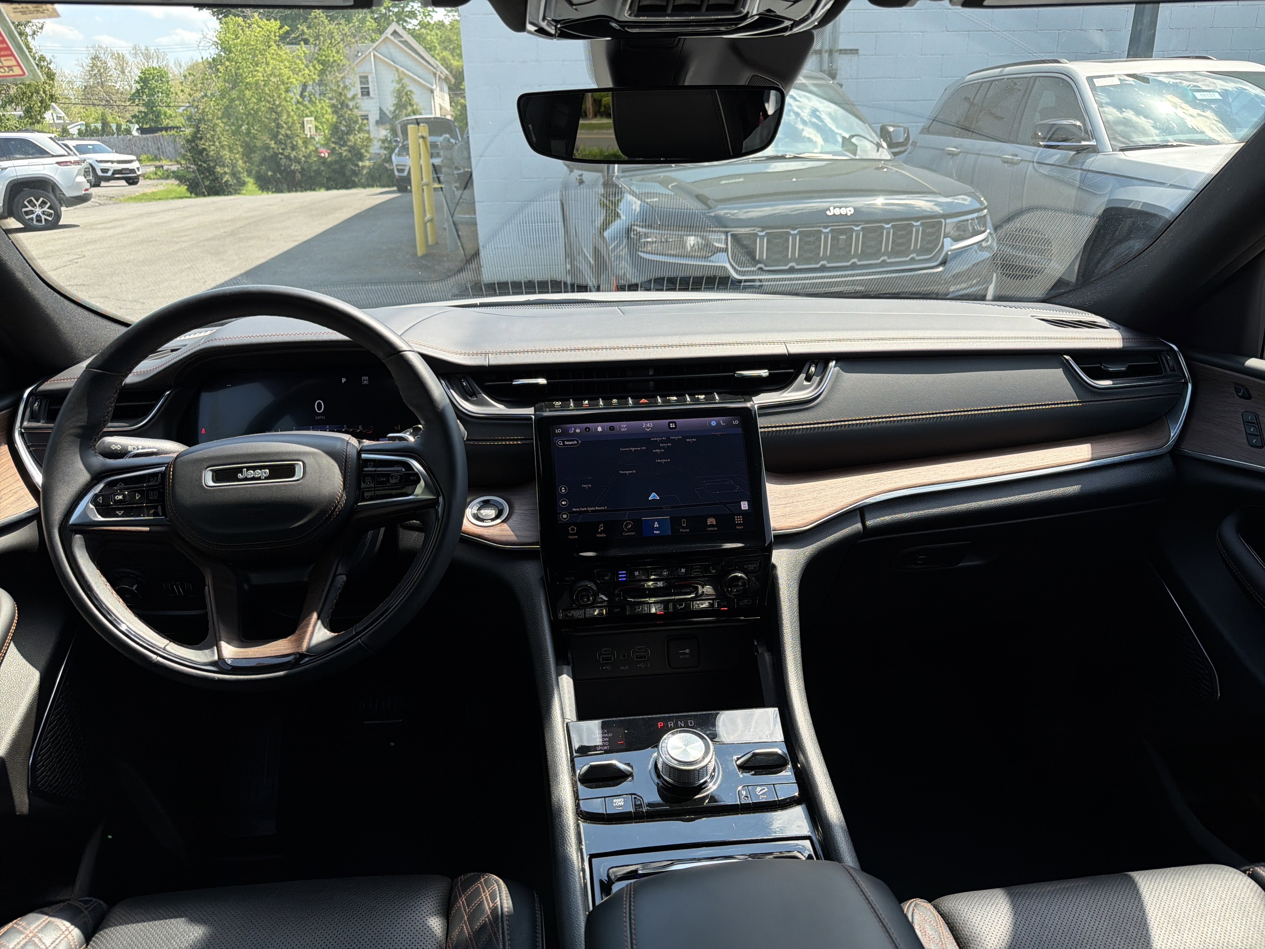 2023 Jeep Grand Cherokee Summit