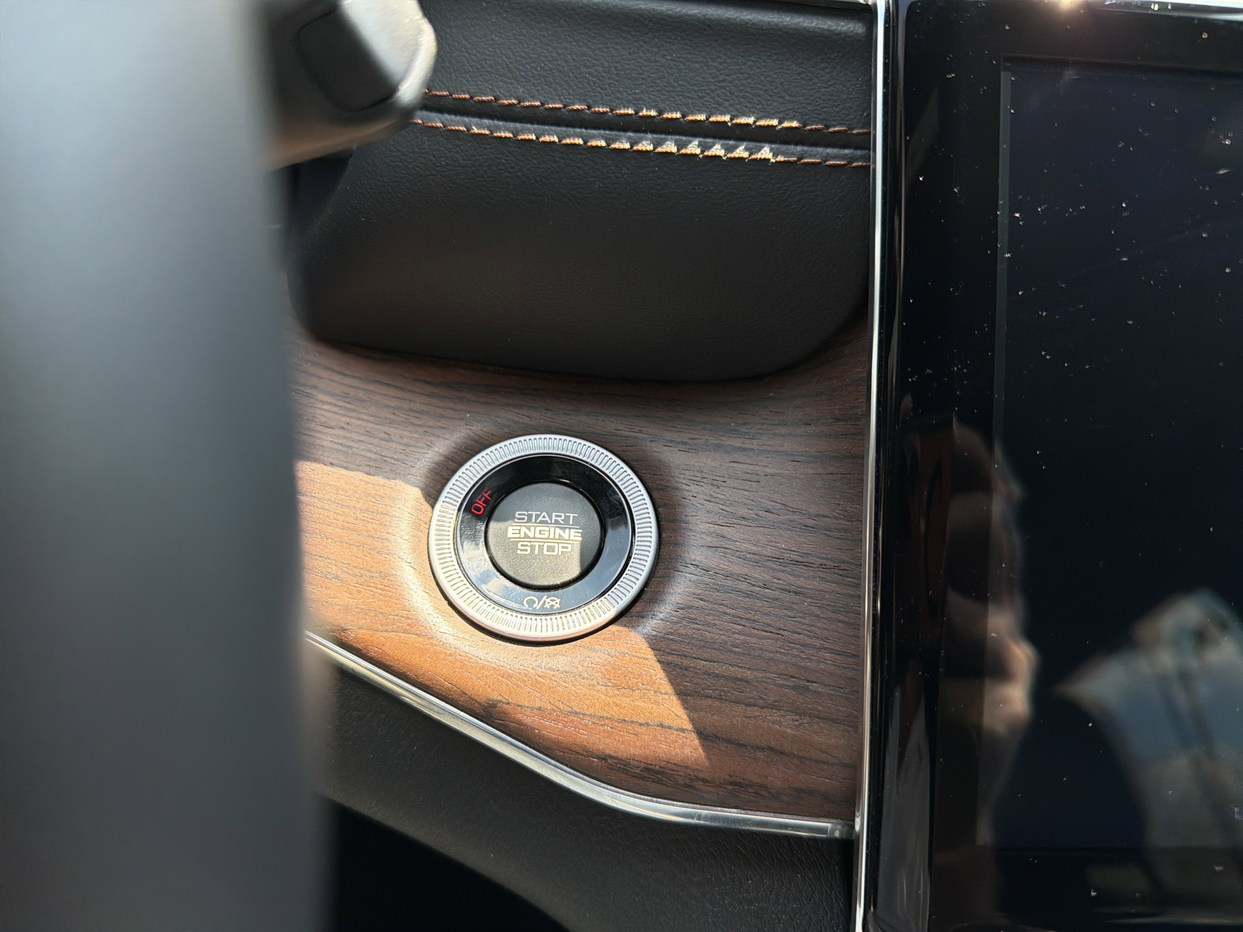 2023 Jeep Grand Cherokee Summit