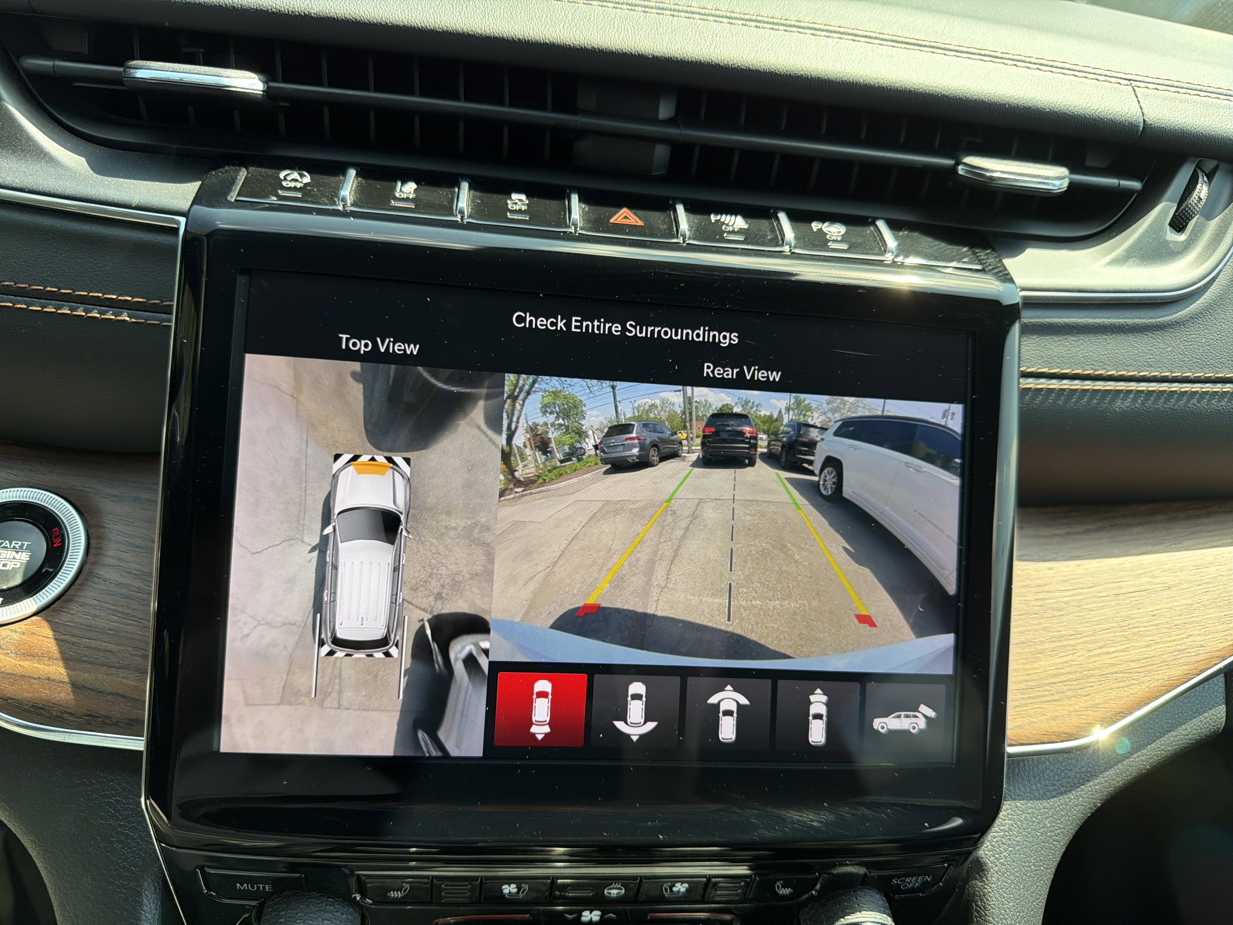 2023 Jeep Grand Cherokee Summit