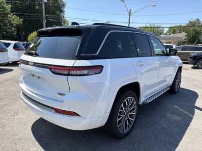 2026 Jeep Grand Cherokee Summit