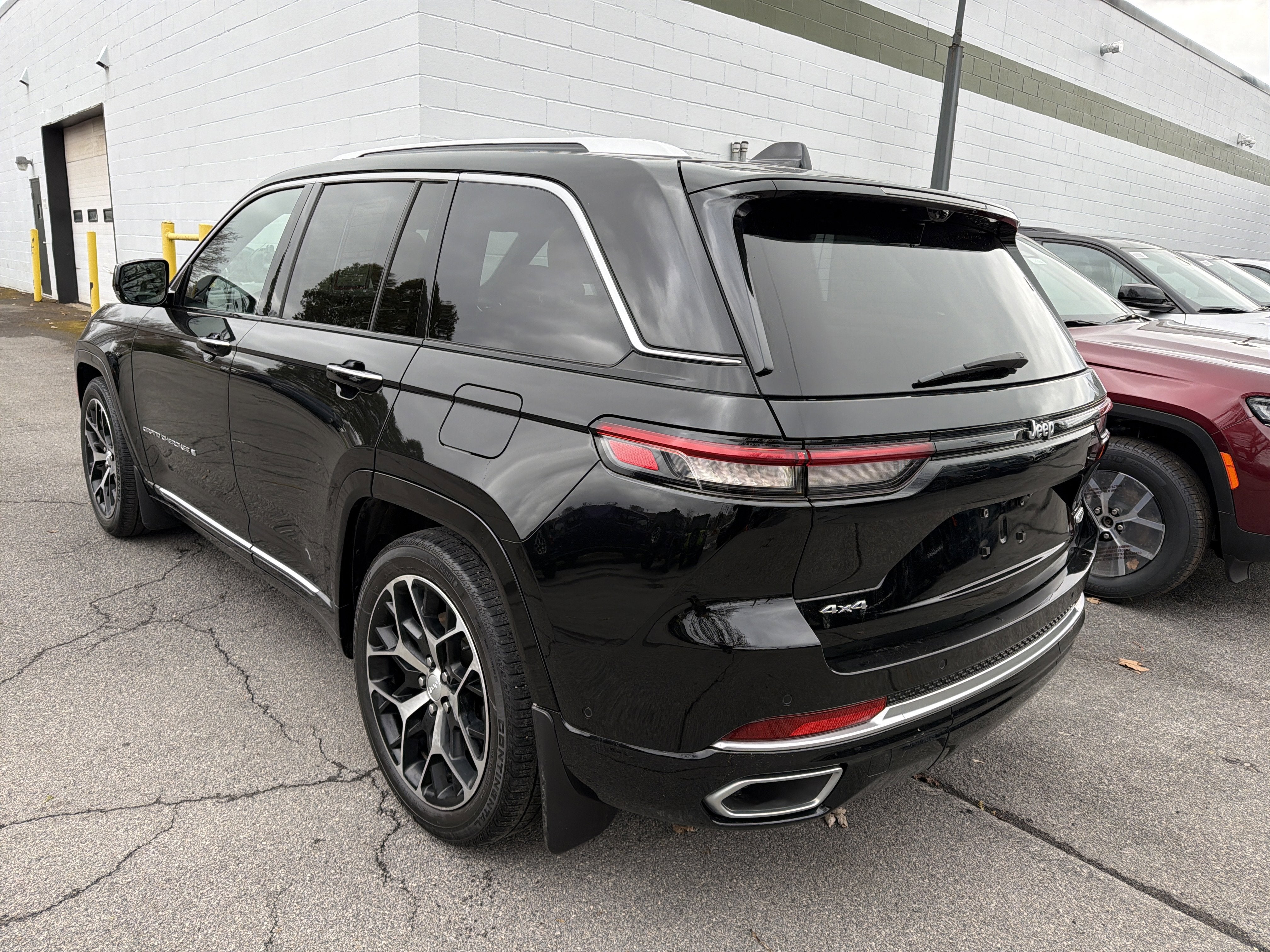 2022 Jeep Grand Cherokee Summit Reserve