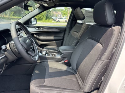 2025 Jeep Grand Cherokee L Laredo X