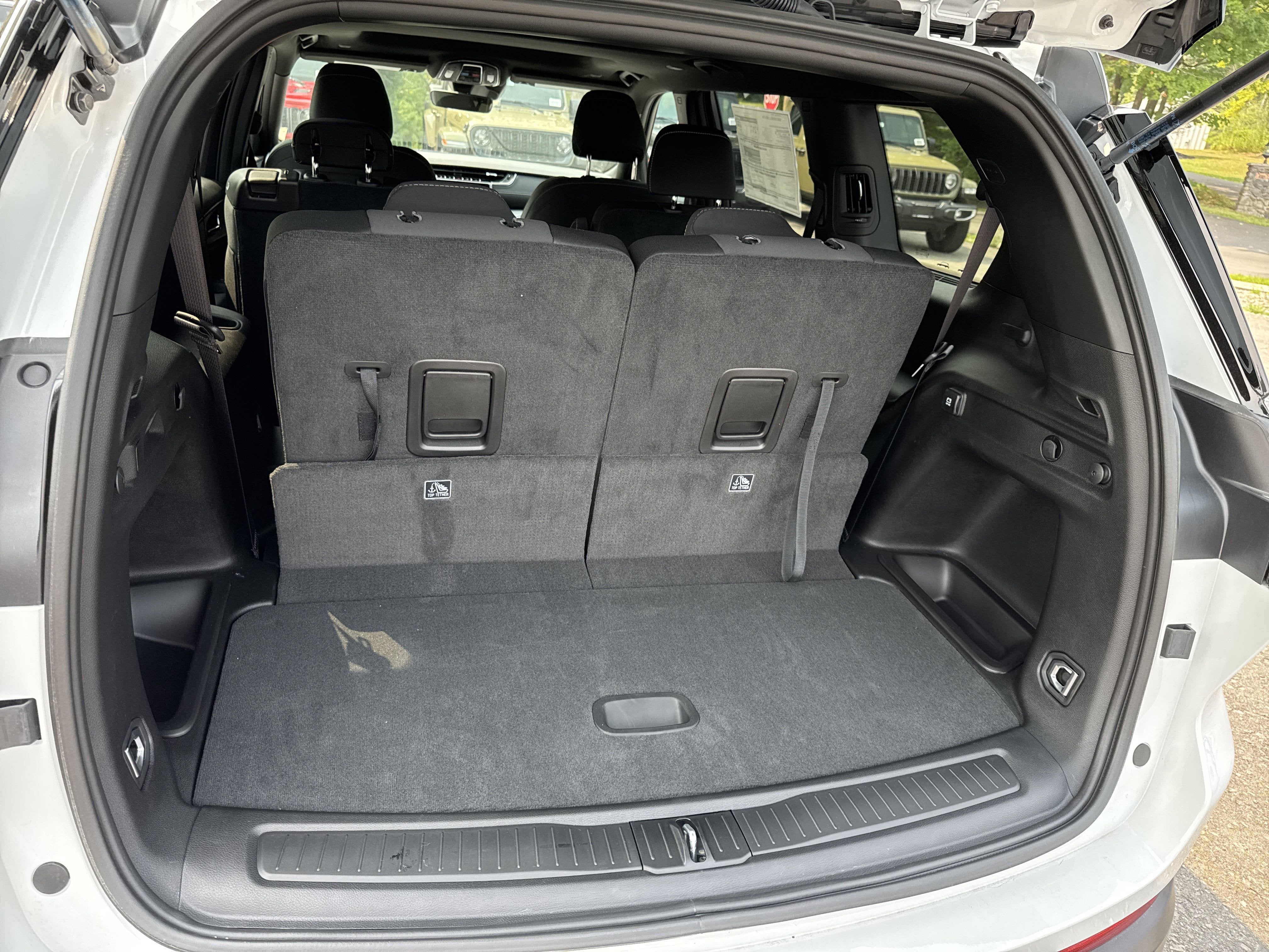 2025 Jeep Grand Cherokee L Laredo X