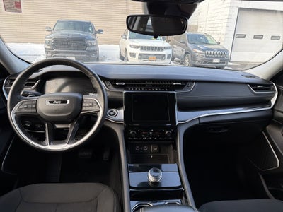 2022 Jeep Grand Cherokee L Laredo