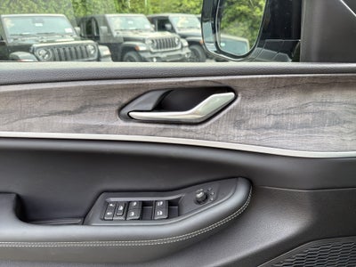 2026 Jeep Grand Cherokee L Laredo Altitude