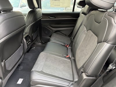 2026 Jeep Grand Cherokee L Laredo Altitude