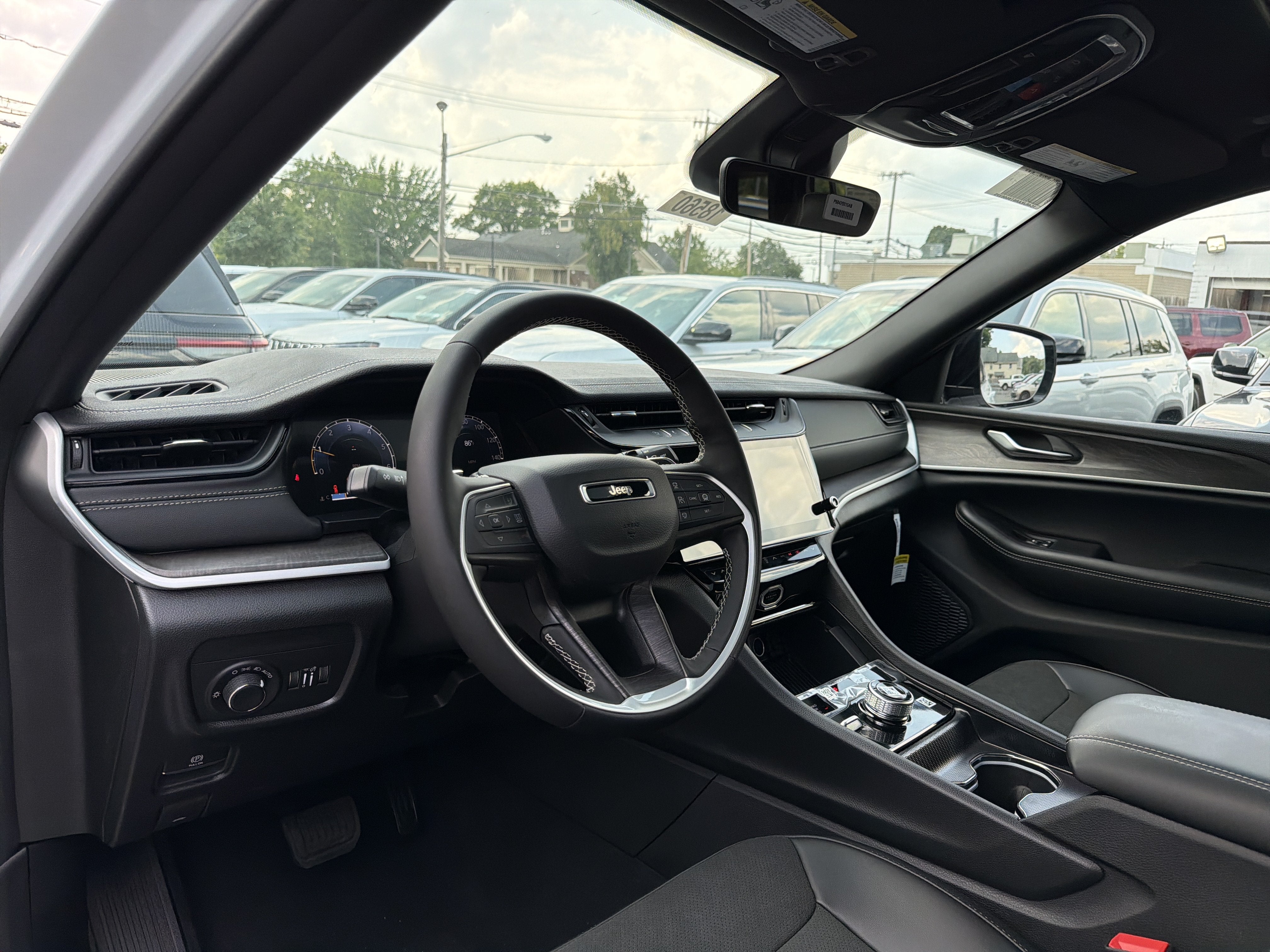 2026 Jeep Grand Cherokee L Laredo Altitude