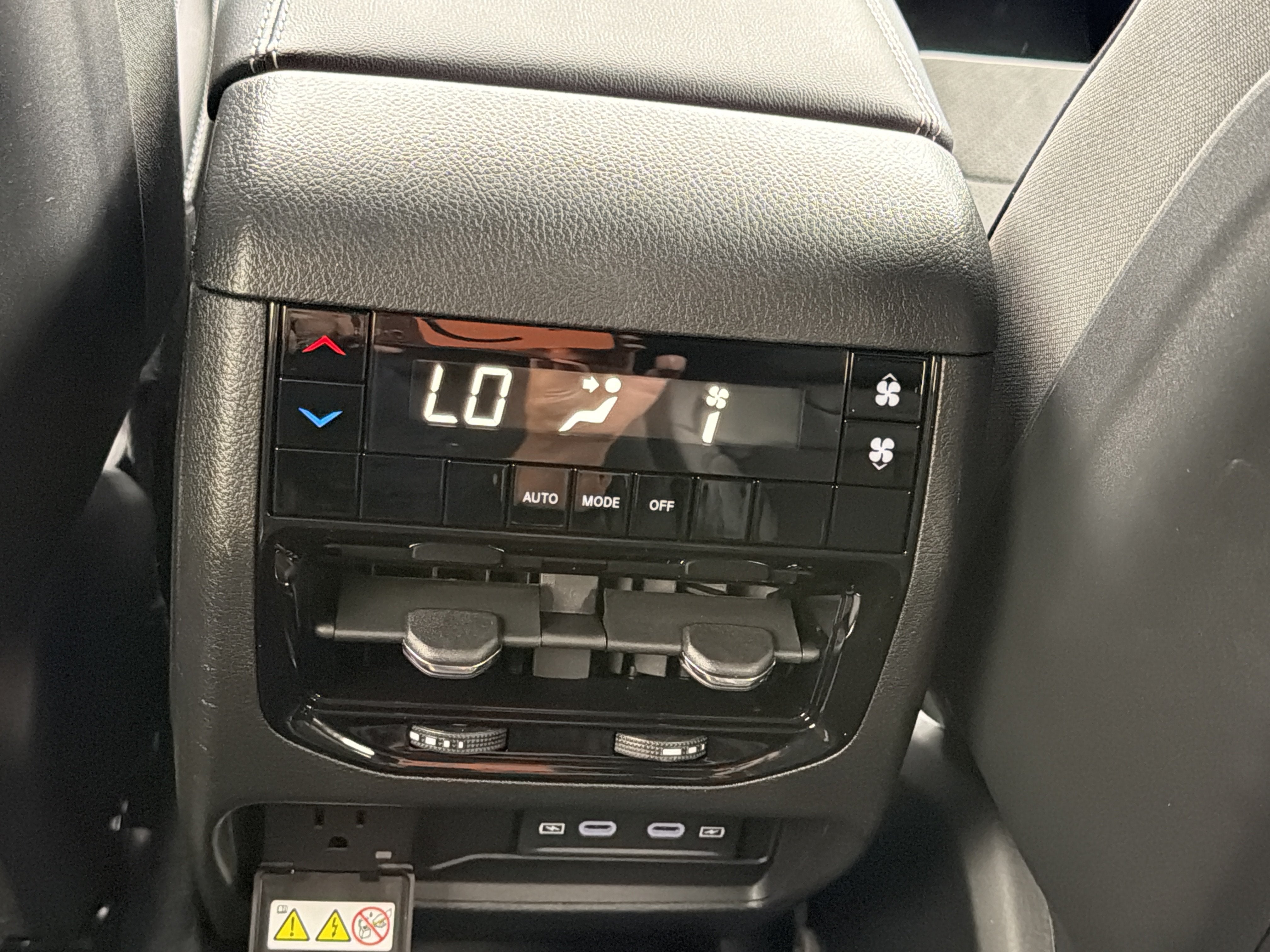2027 Jeep Grand Cherokee L Laredo Altitude