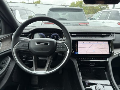 2027 Jeep Grand Cherokee L Laredo Altitude