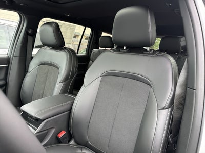 2027 Jeep Grand Cherokee L Laredo Altitude