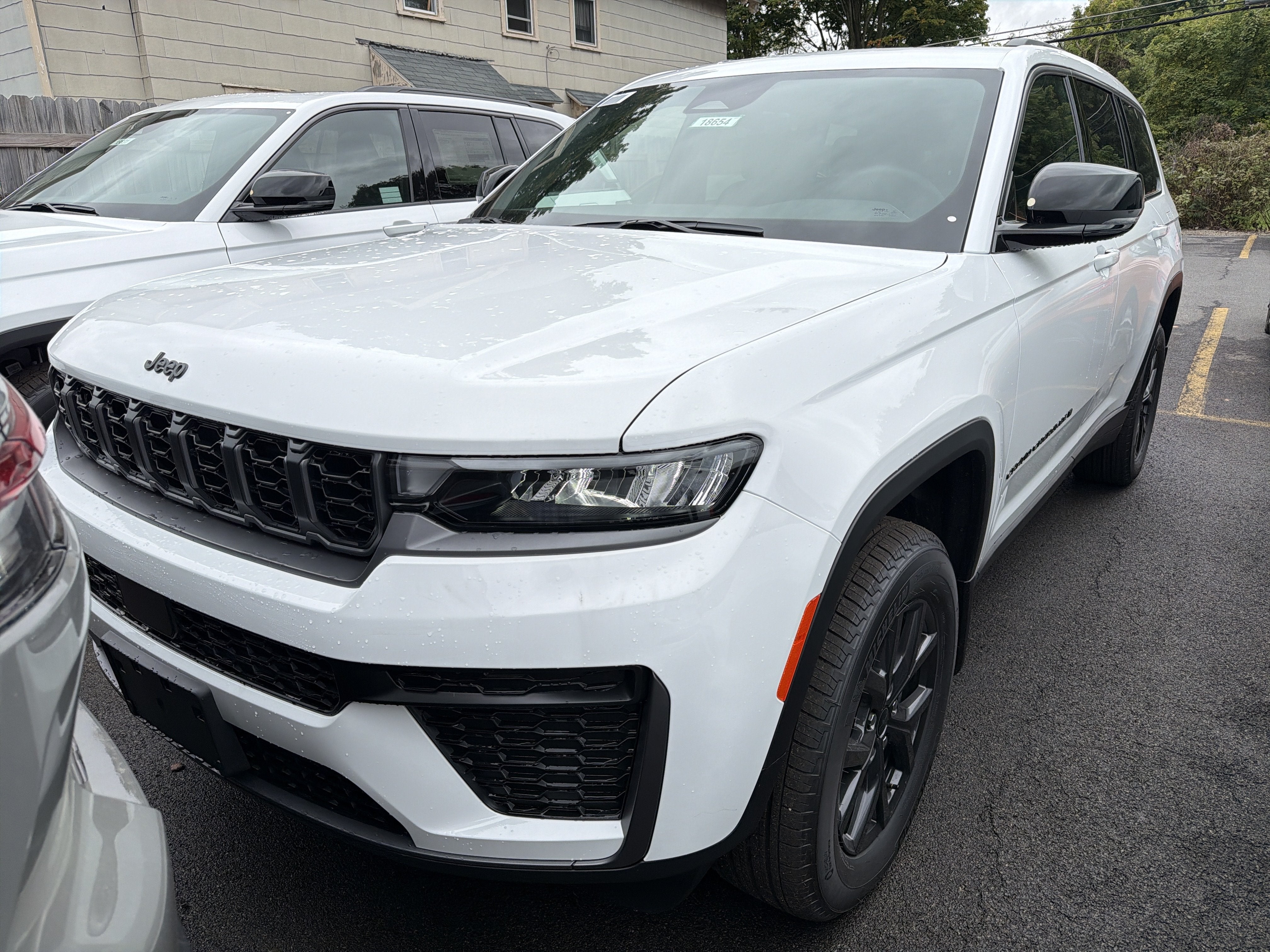 2027 Jeep Grand Cherokee L Laredo Altitude
