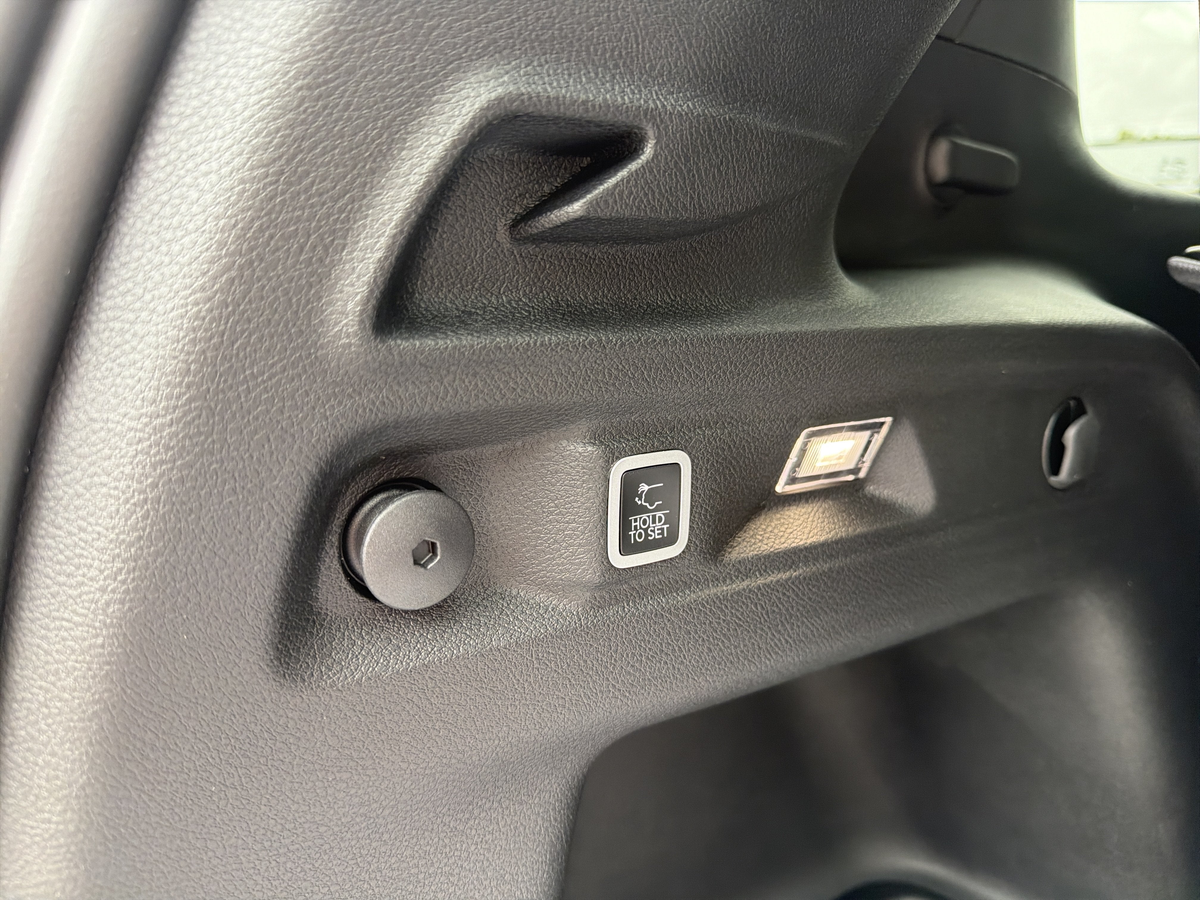 2027 Jeep Grand Cherokee L Laredo Altitude
