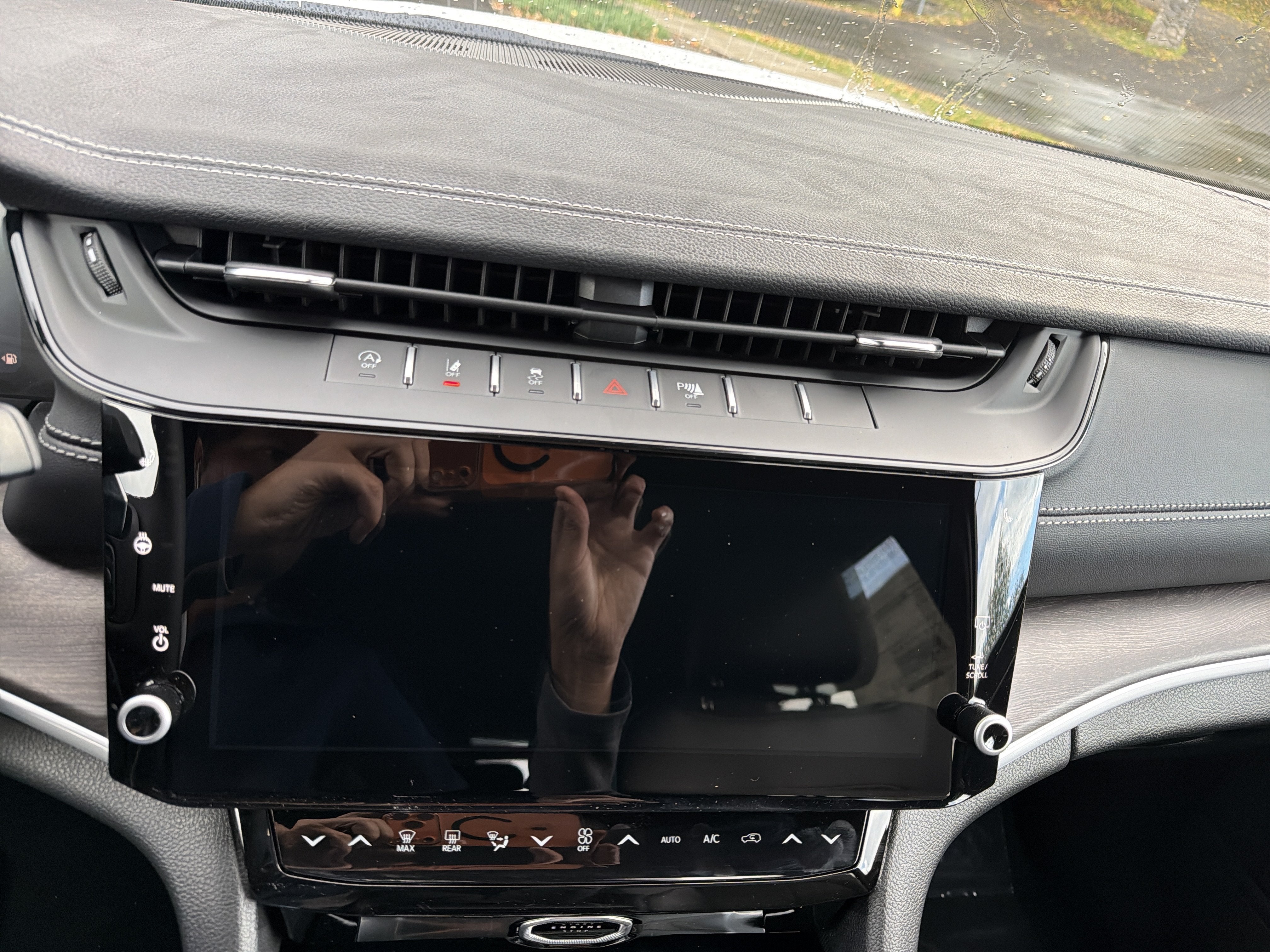 2027 Jeep Grand Cherokee L Laredo Altitude
