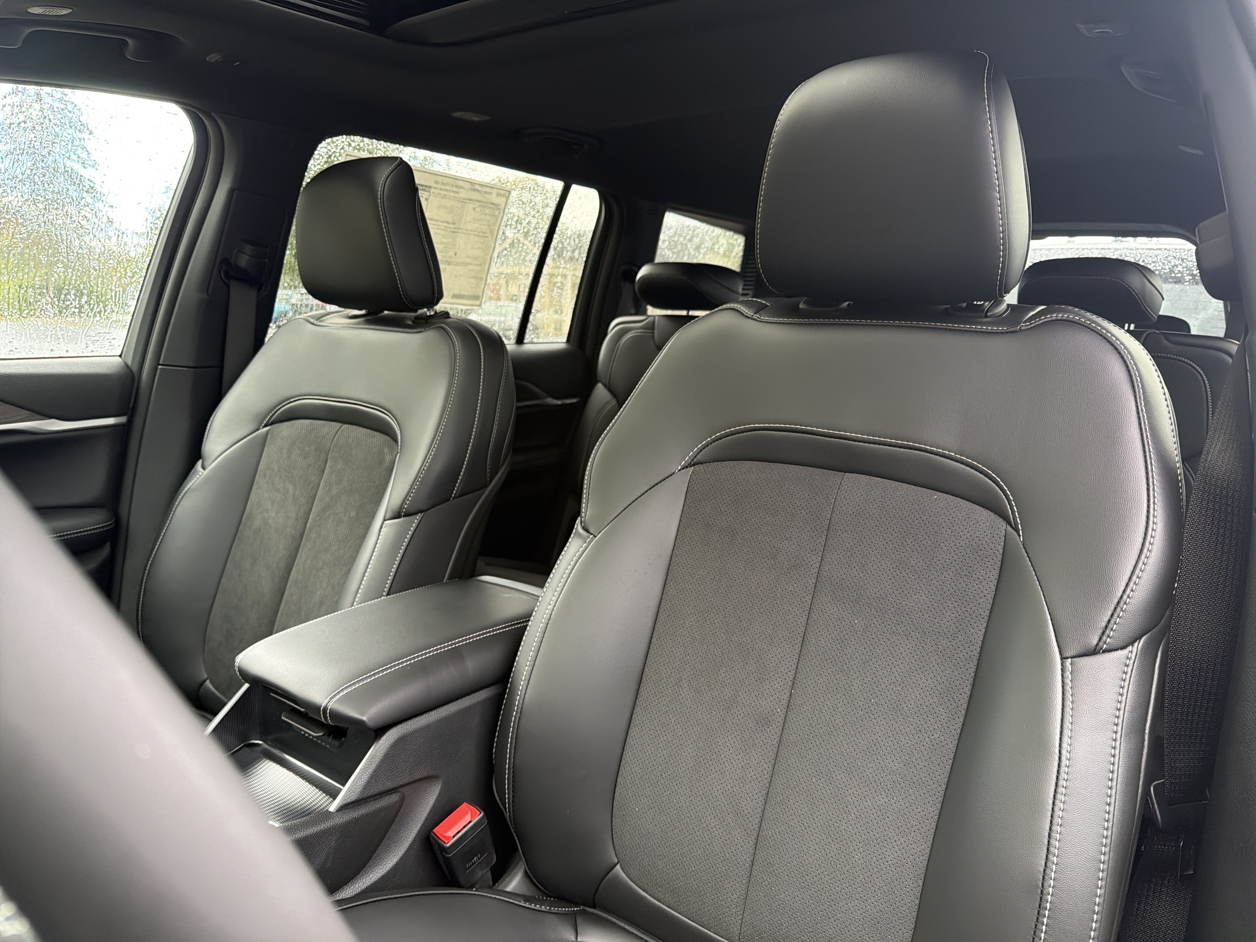 2027 Jeep Grand Cherokee L Laredo Altitude