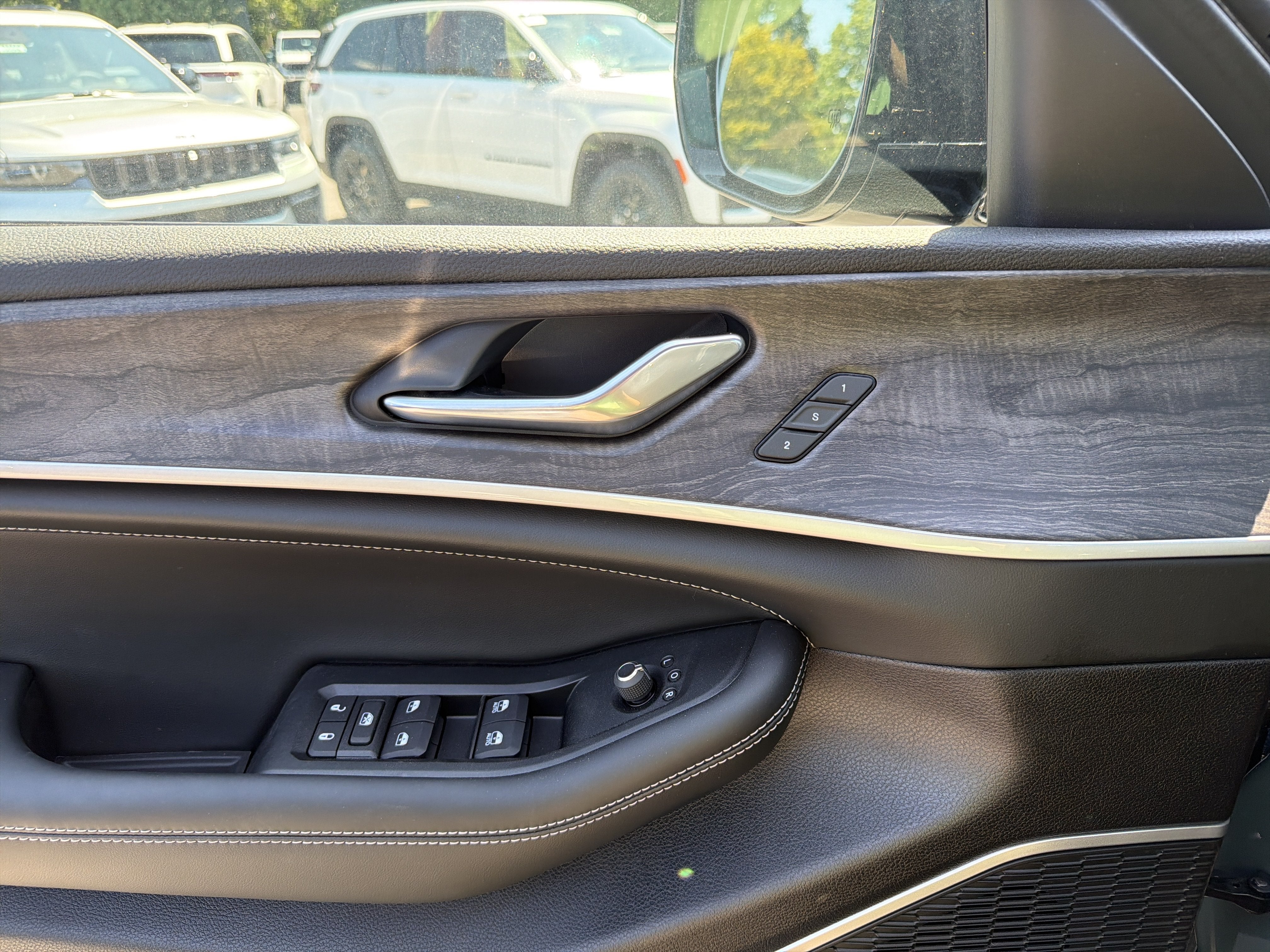 2026 Jeep Grand Cherokee L Limited Reserve