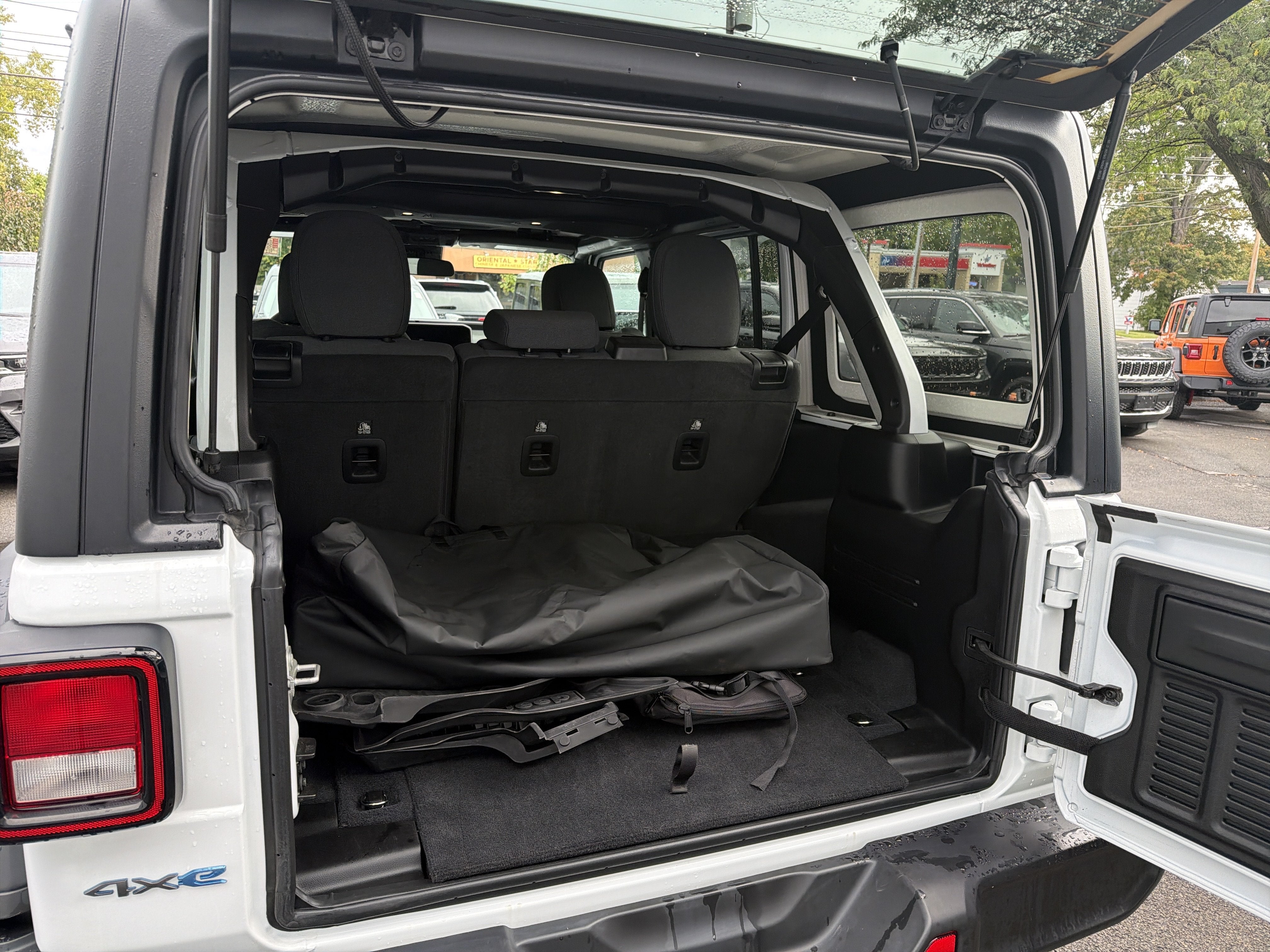 2024 Jeep Wrangler 4xe Willys
