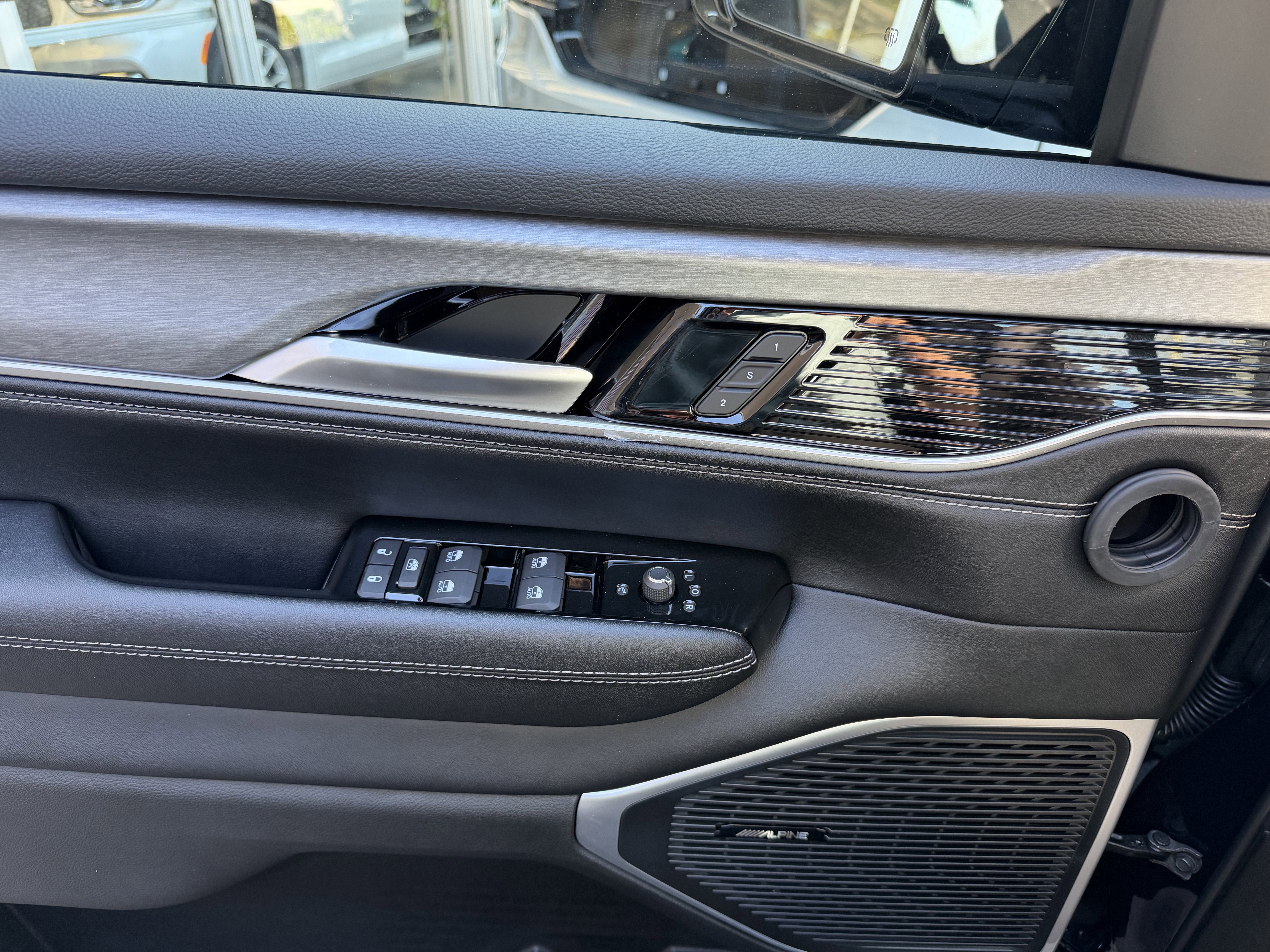 2026 Jeep Grand Wagoneer Upland