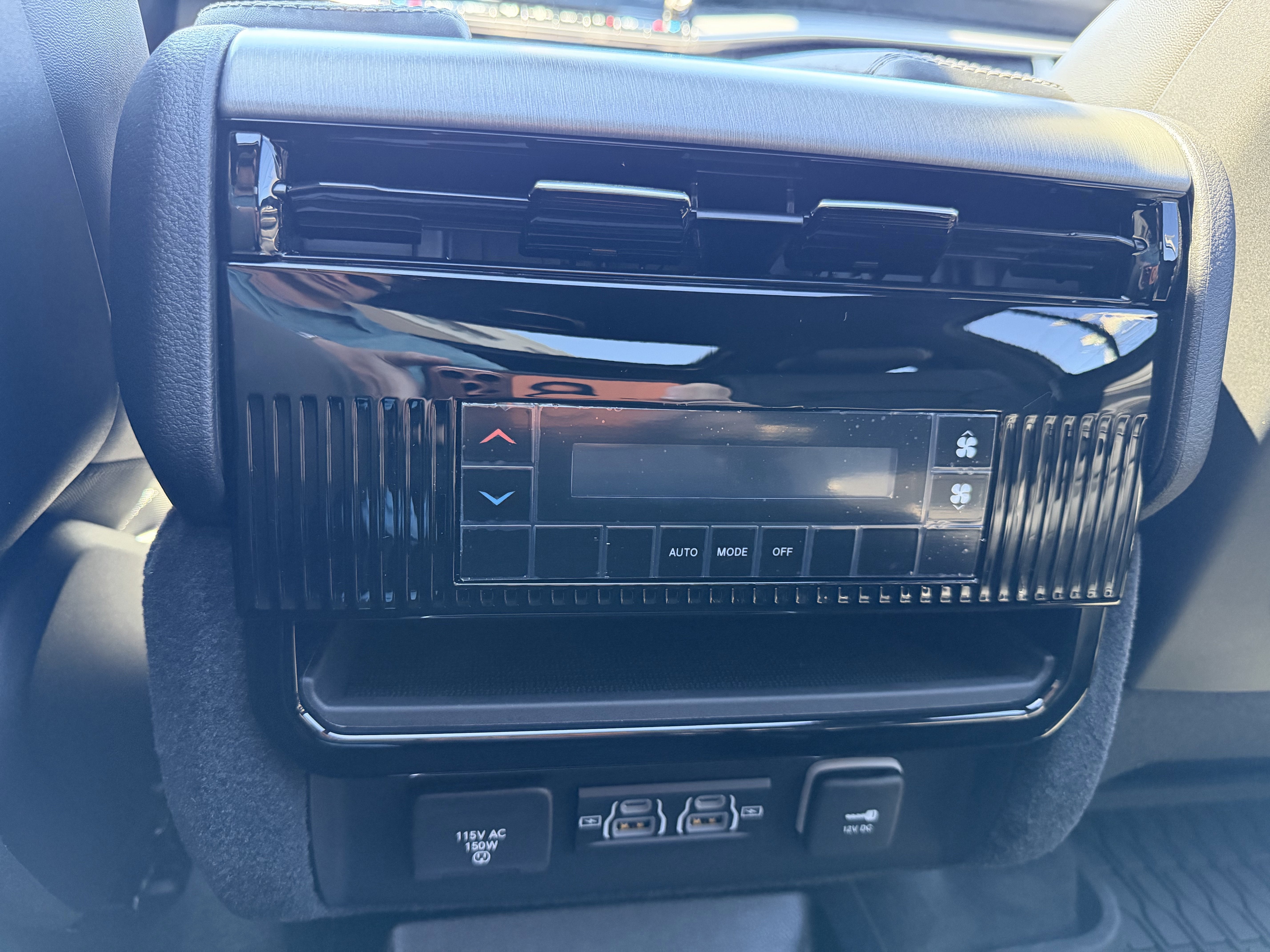 2026 Jeep Grand Wagoneer Upland