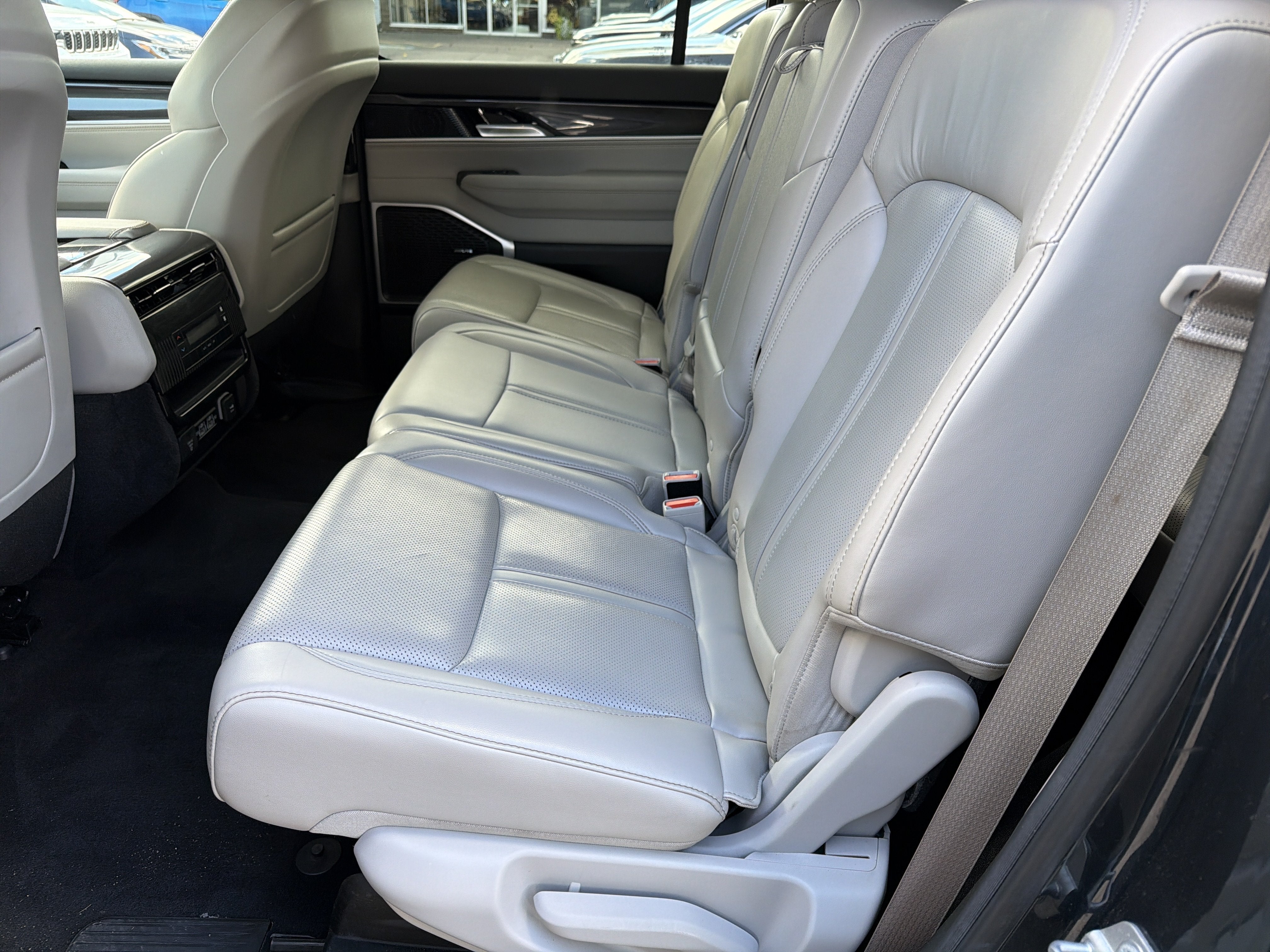 2022 Jeep Wagoneer Series I