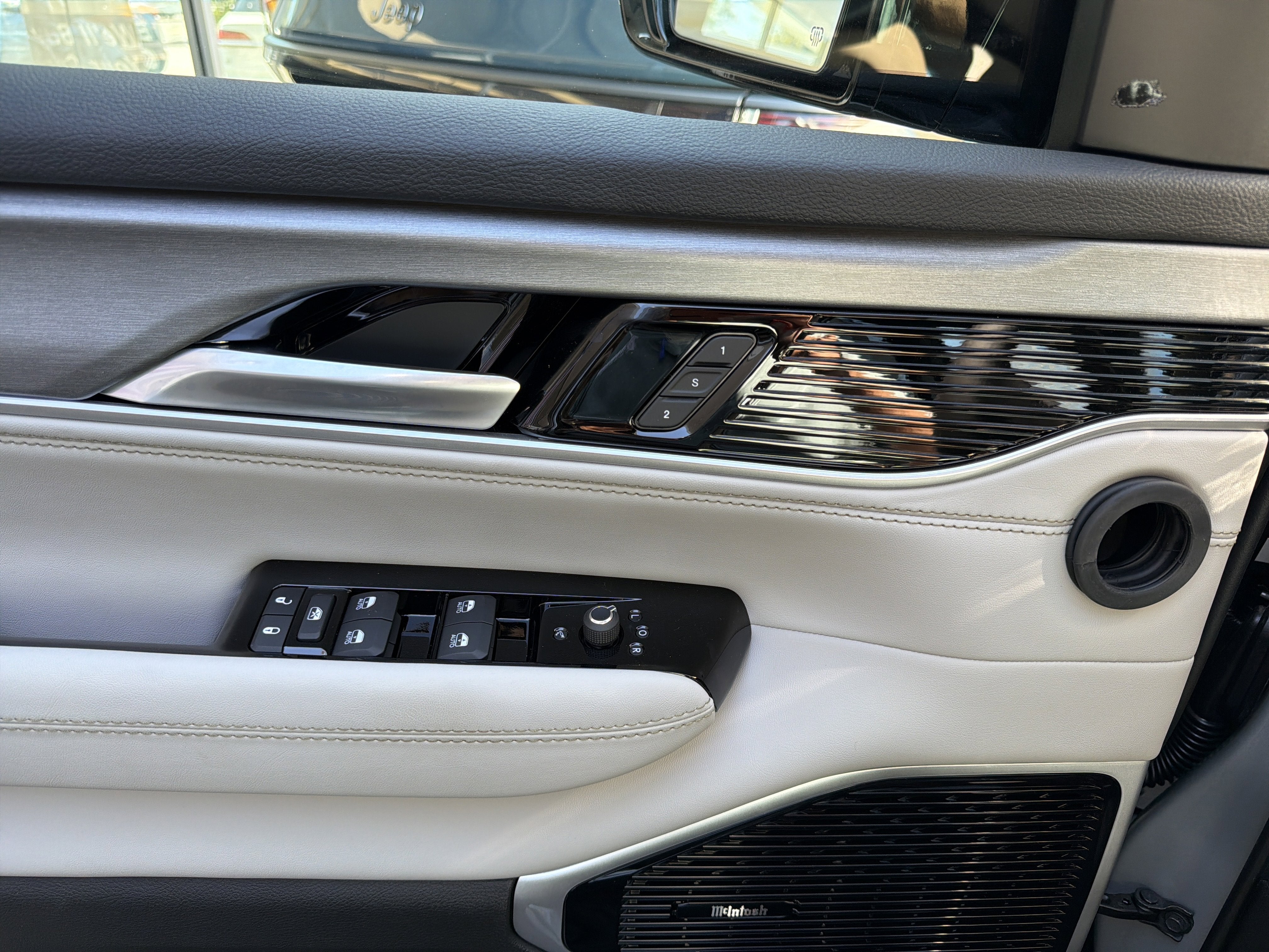 2026 Jeep Grand Wagoneer Limited Reserve