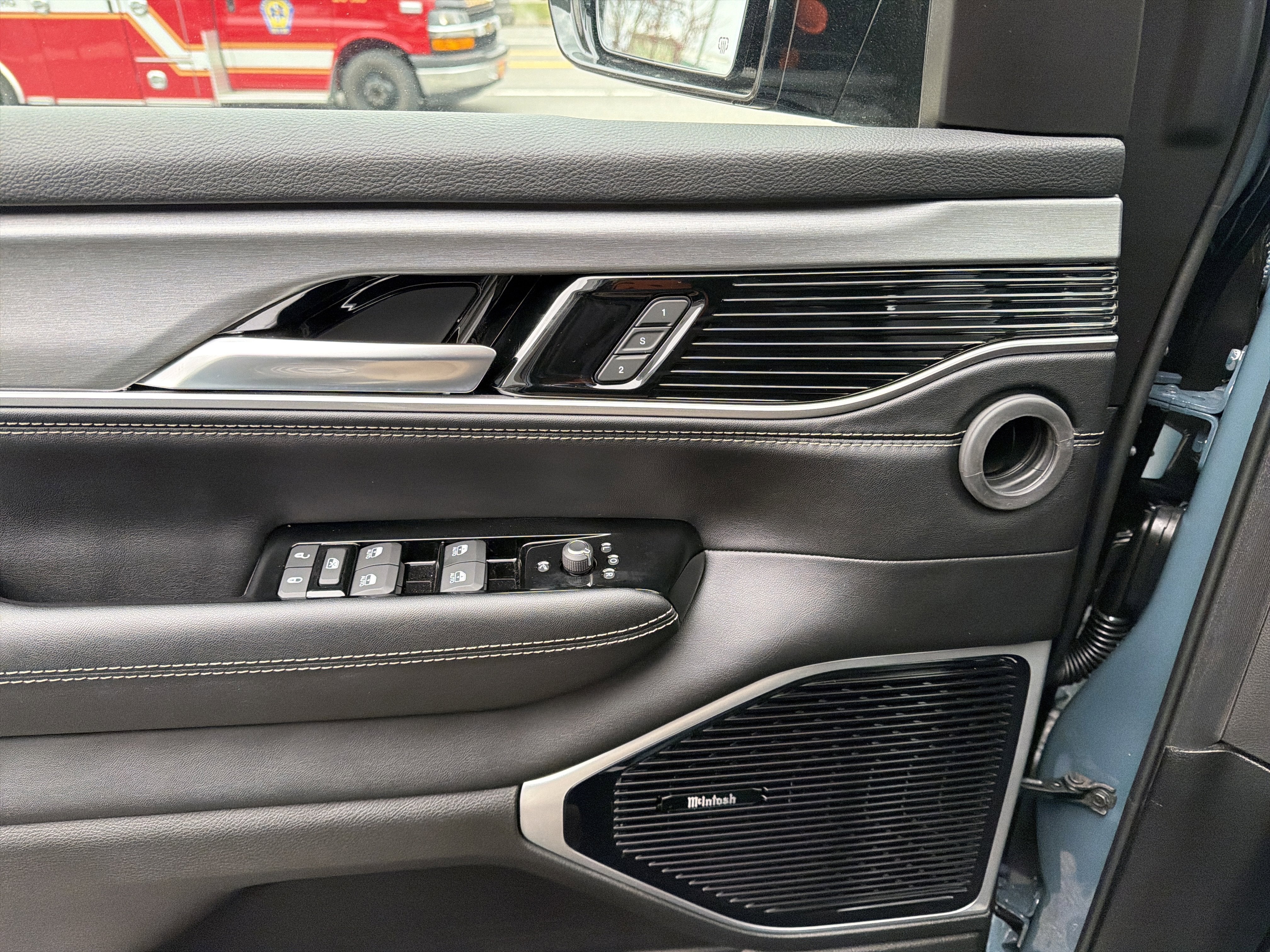 2026 Jeep Grand Wagoneer Limited Reserve