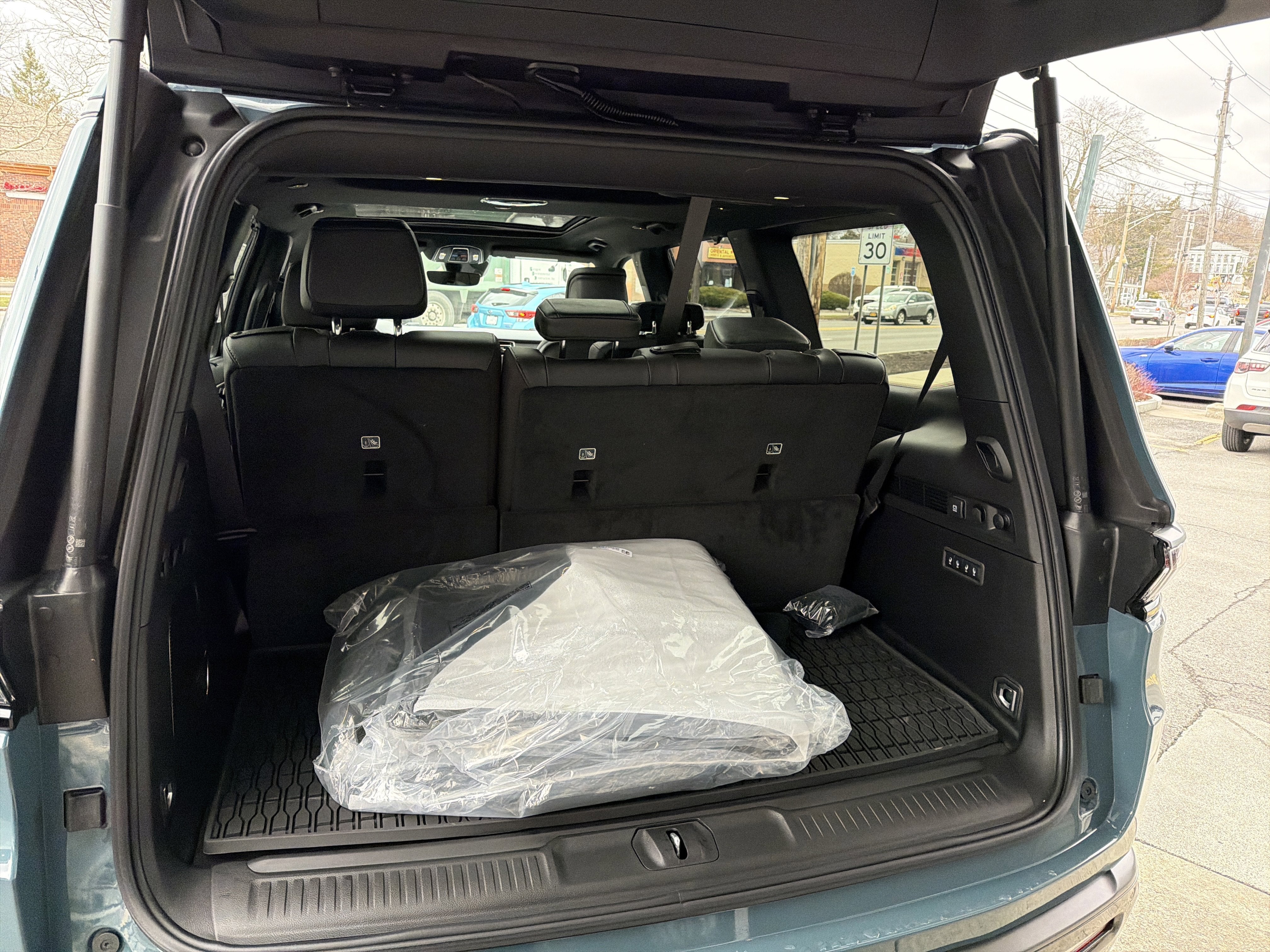 2026 Jeep Grand Wagoneer Limited Reserve