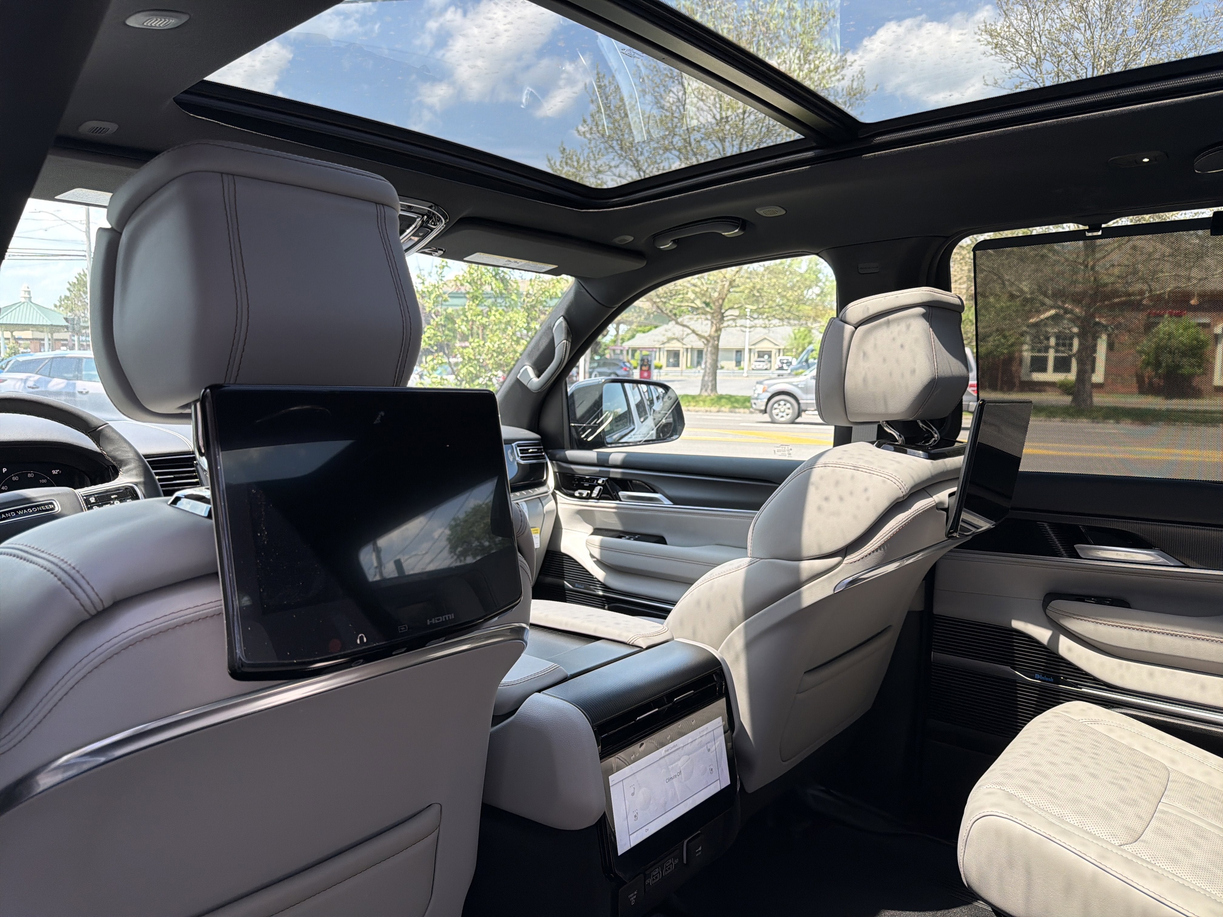 2026 Jeep Grand Wagoneer Summit Obsidian