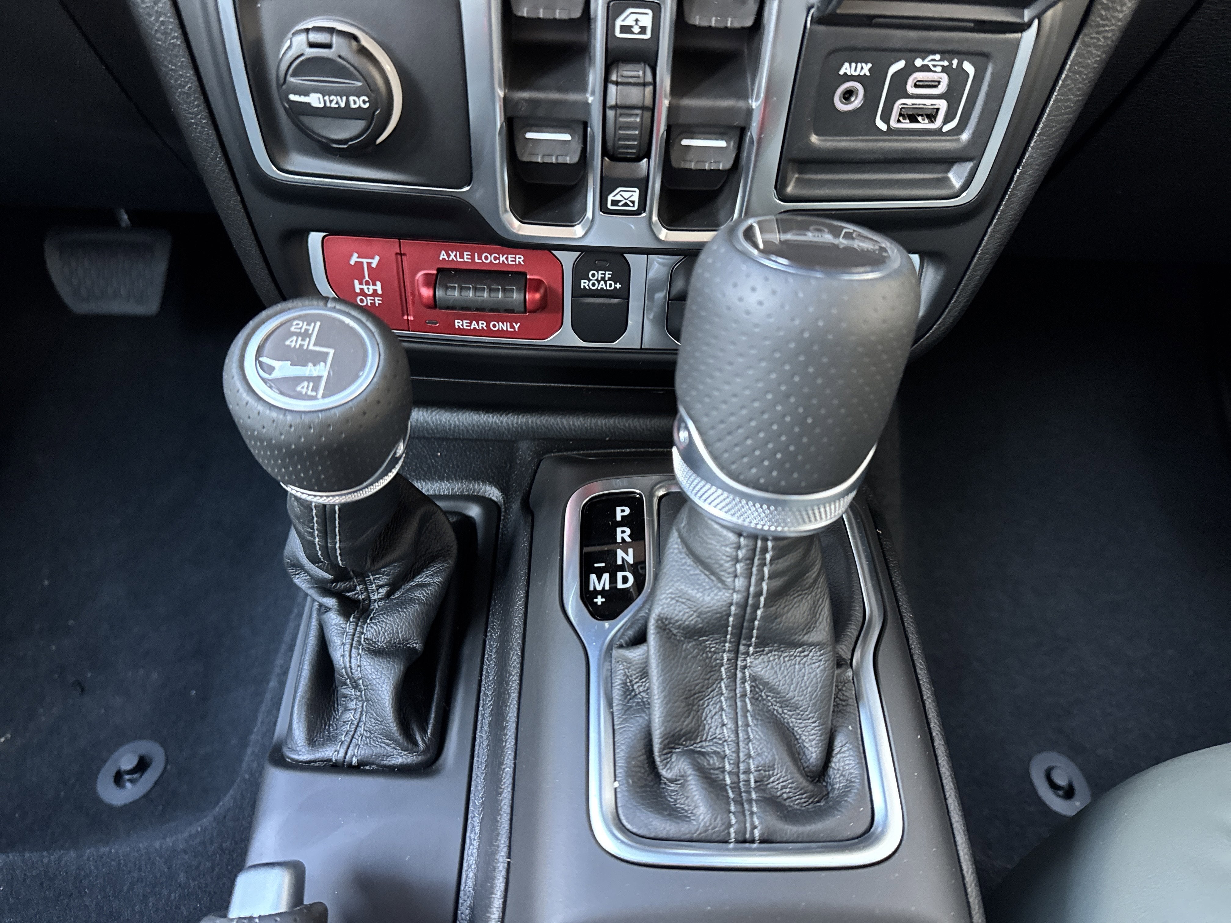 2026 Jeep Gladiator Mojave 4x4