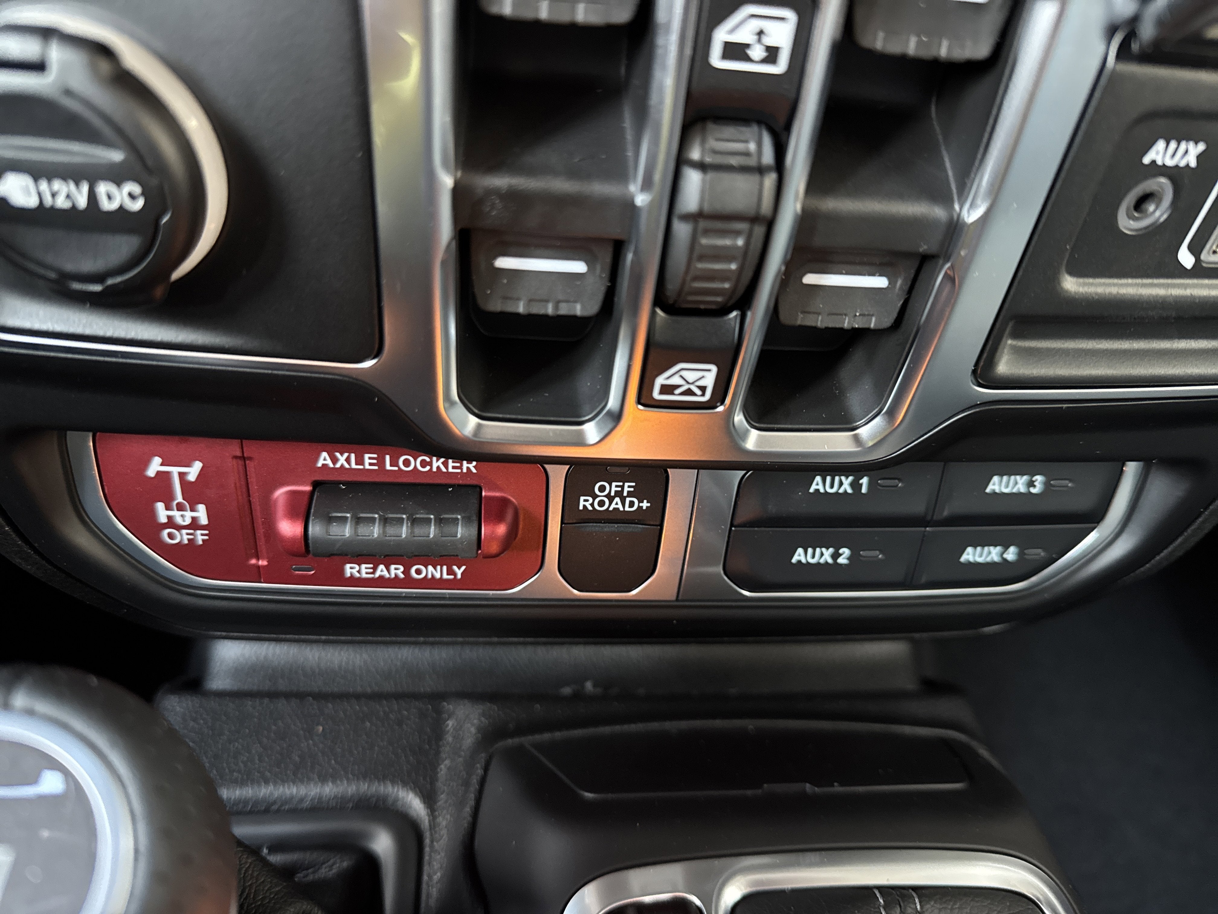 2026 Jeep Gladiator Mojave 4x4