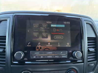 2023 Nissan Titan SV