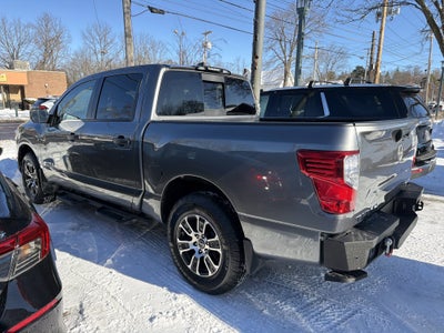 2023 Nissan Titan SV